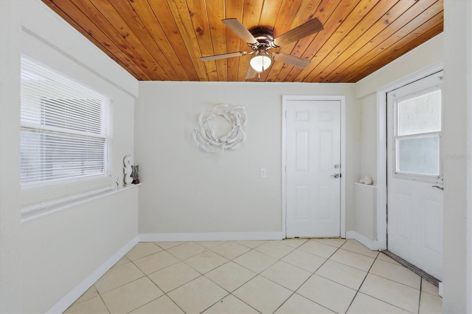 155 MAGNOLIA AVE, ENGLEWOOD, FL — photo 8