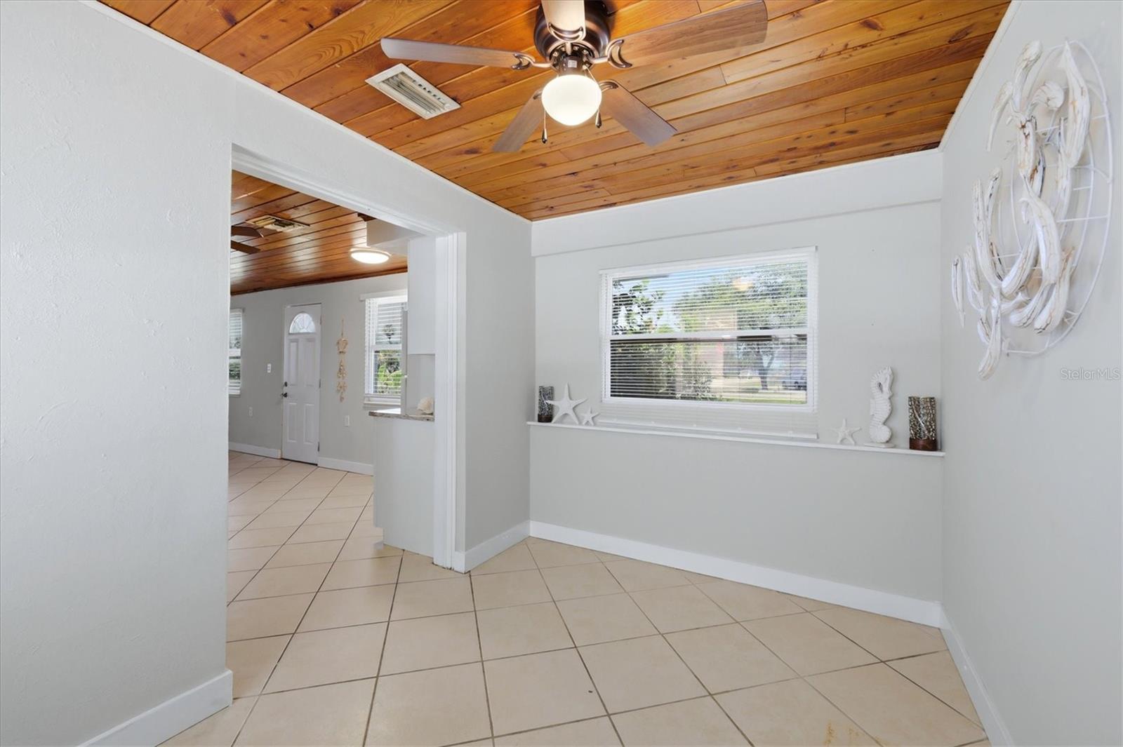 155 MAGNOLIA AVE, ENGLEWOOD, FL — photo 10