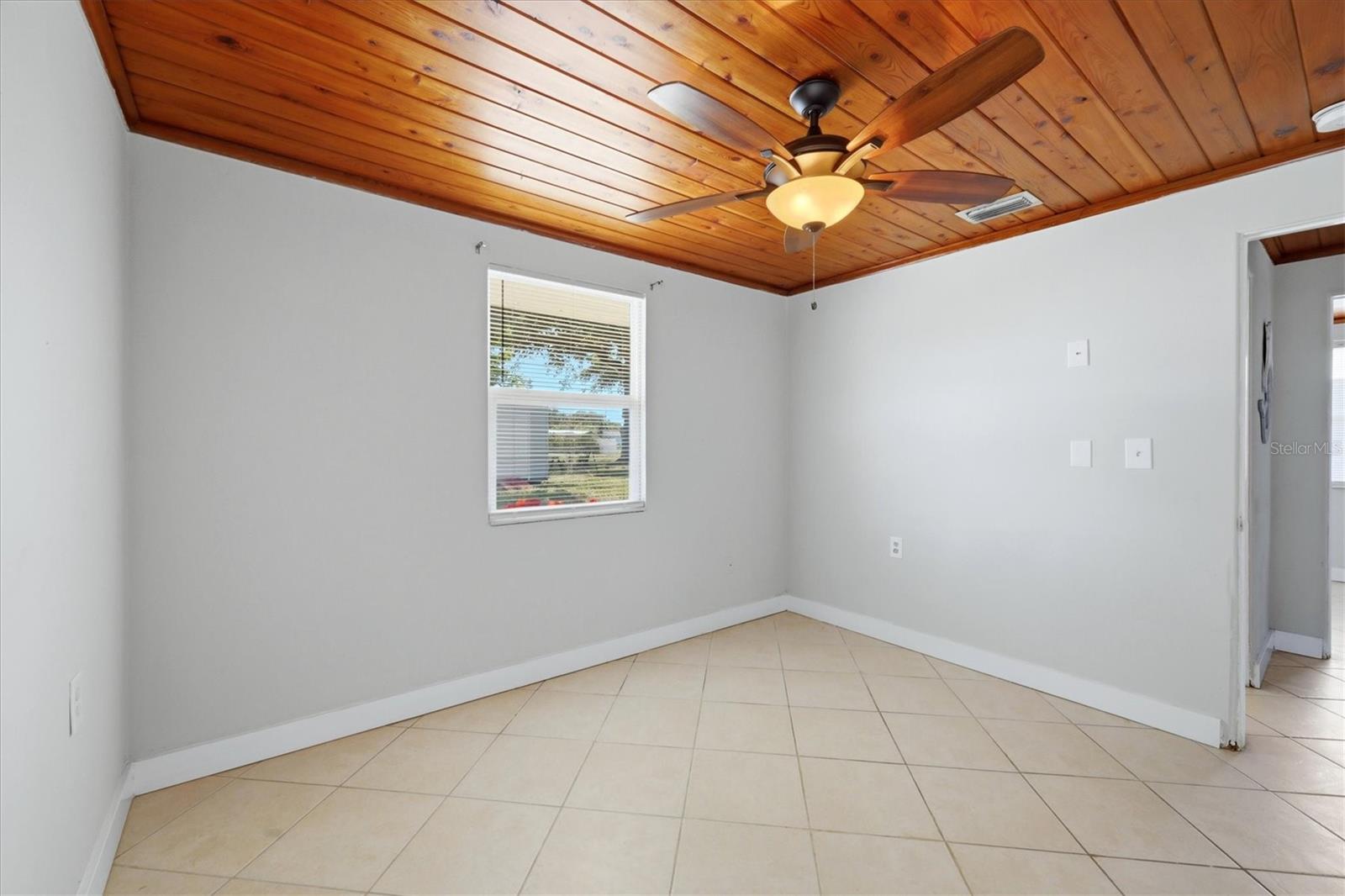 155 MAGNOLIA AVE, ENGLEWOOD, FL — photo 12