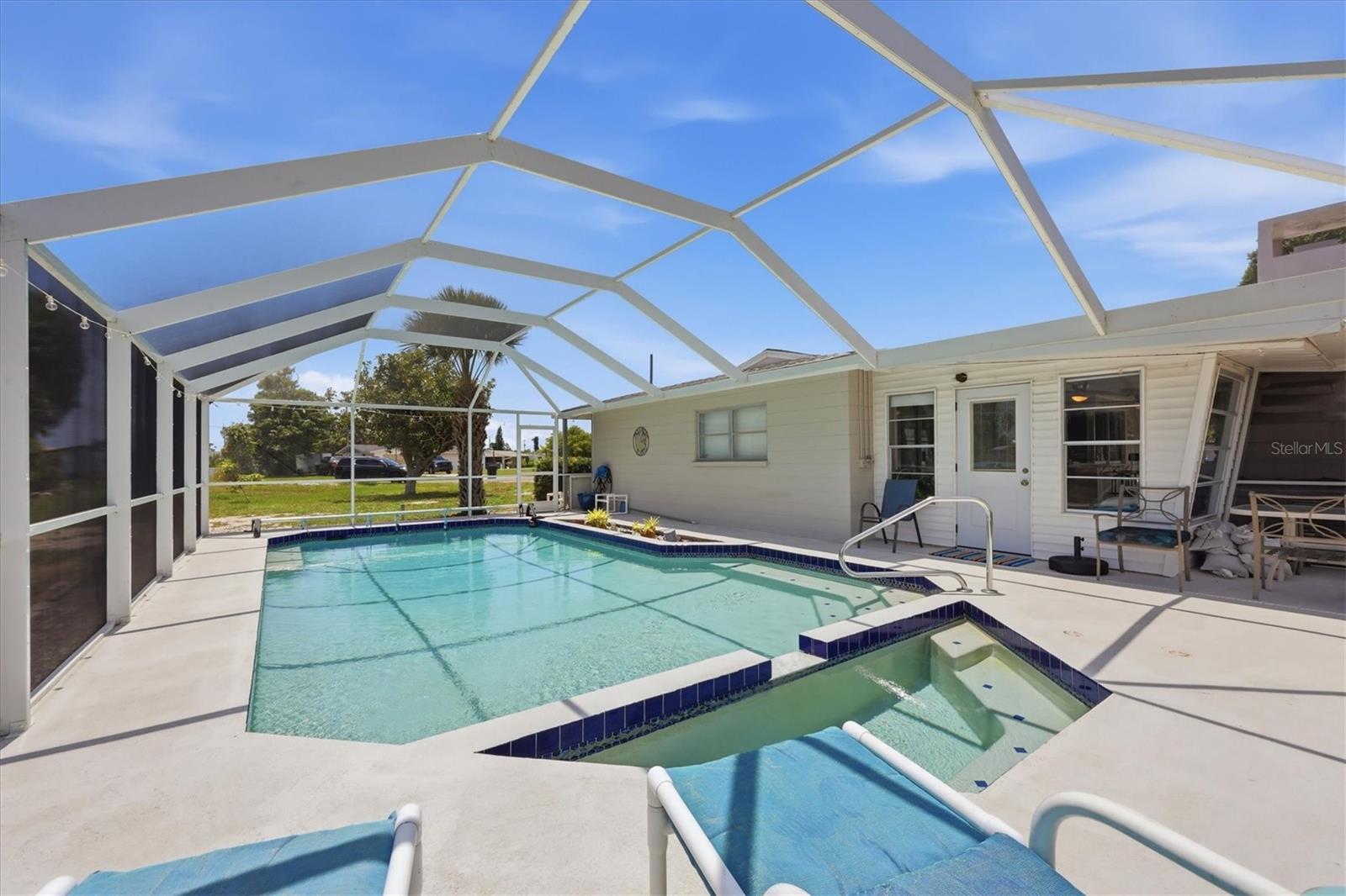 898 E 6TH ST, ENGLEWOOD, FL — photo 29