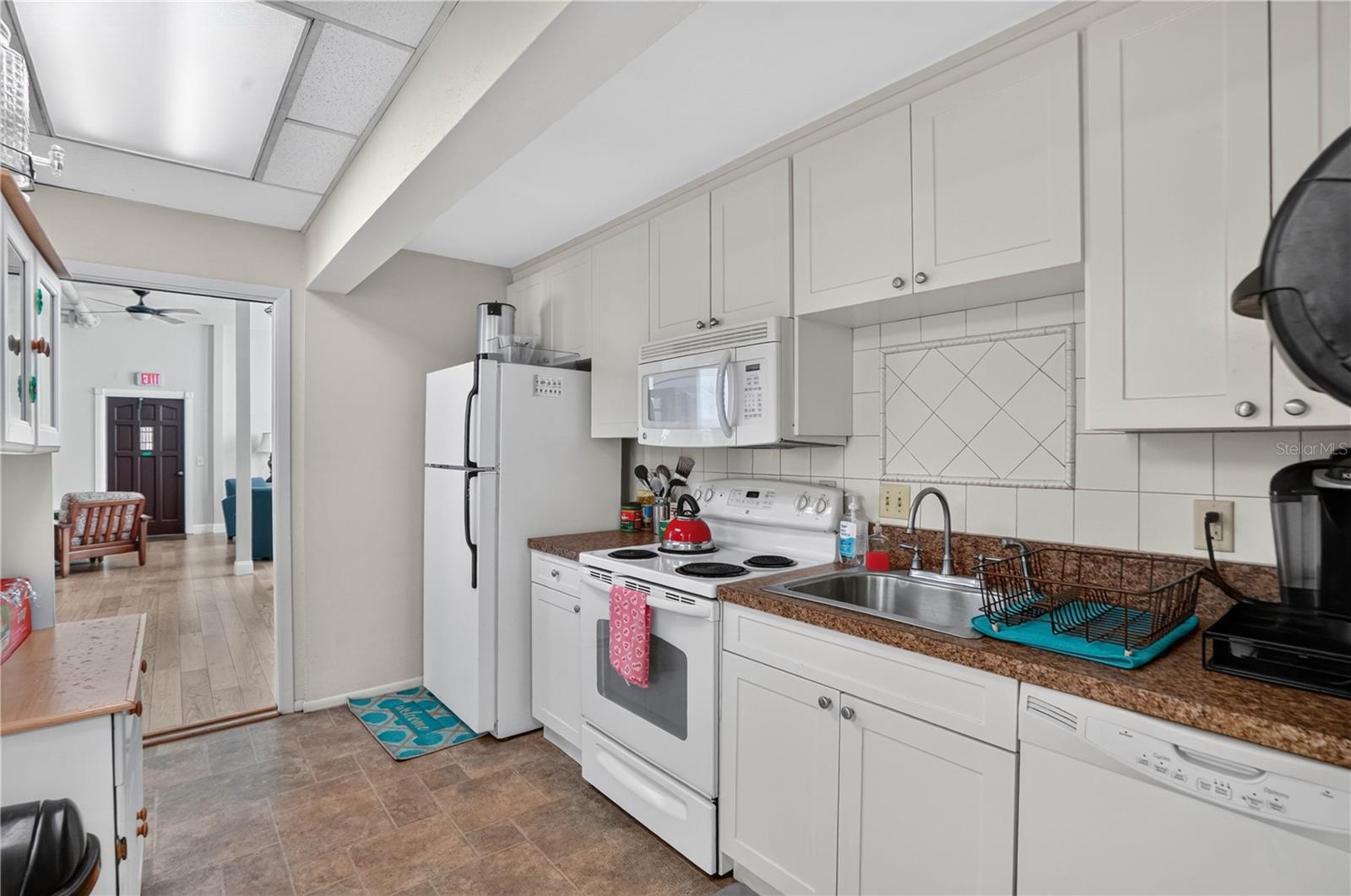 238 TAMPA AVE W #221, VENICE, FL — photo 25