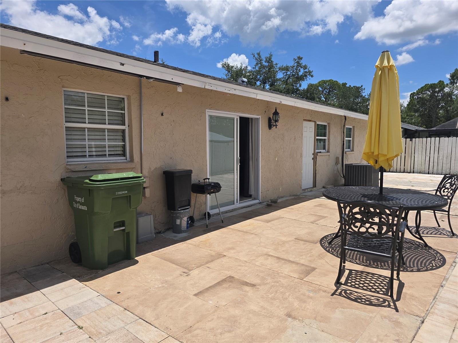 537 MELODY CIR, SARASOTA, FL — photo 14