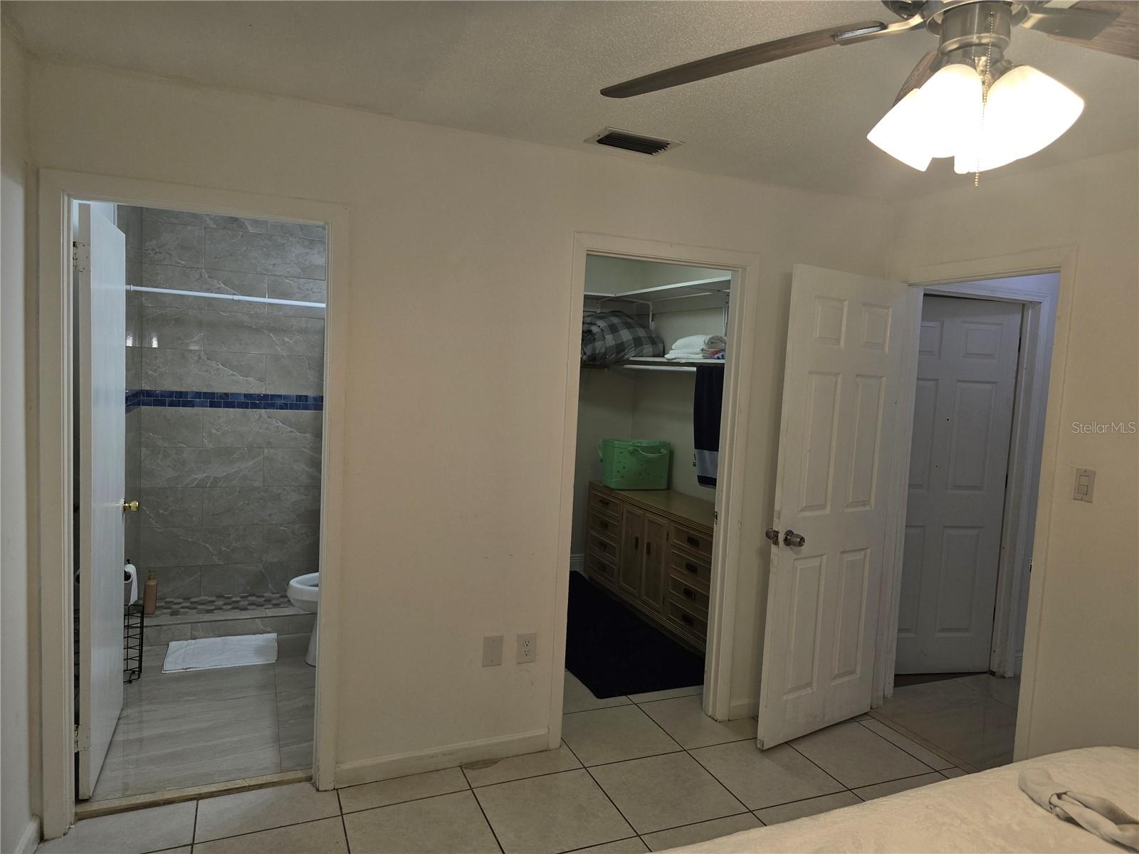 537 MELODY CIR, SARASOTA, FL — photo 26
