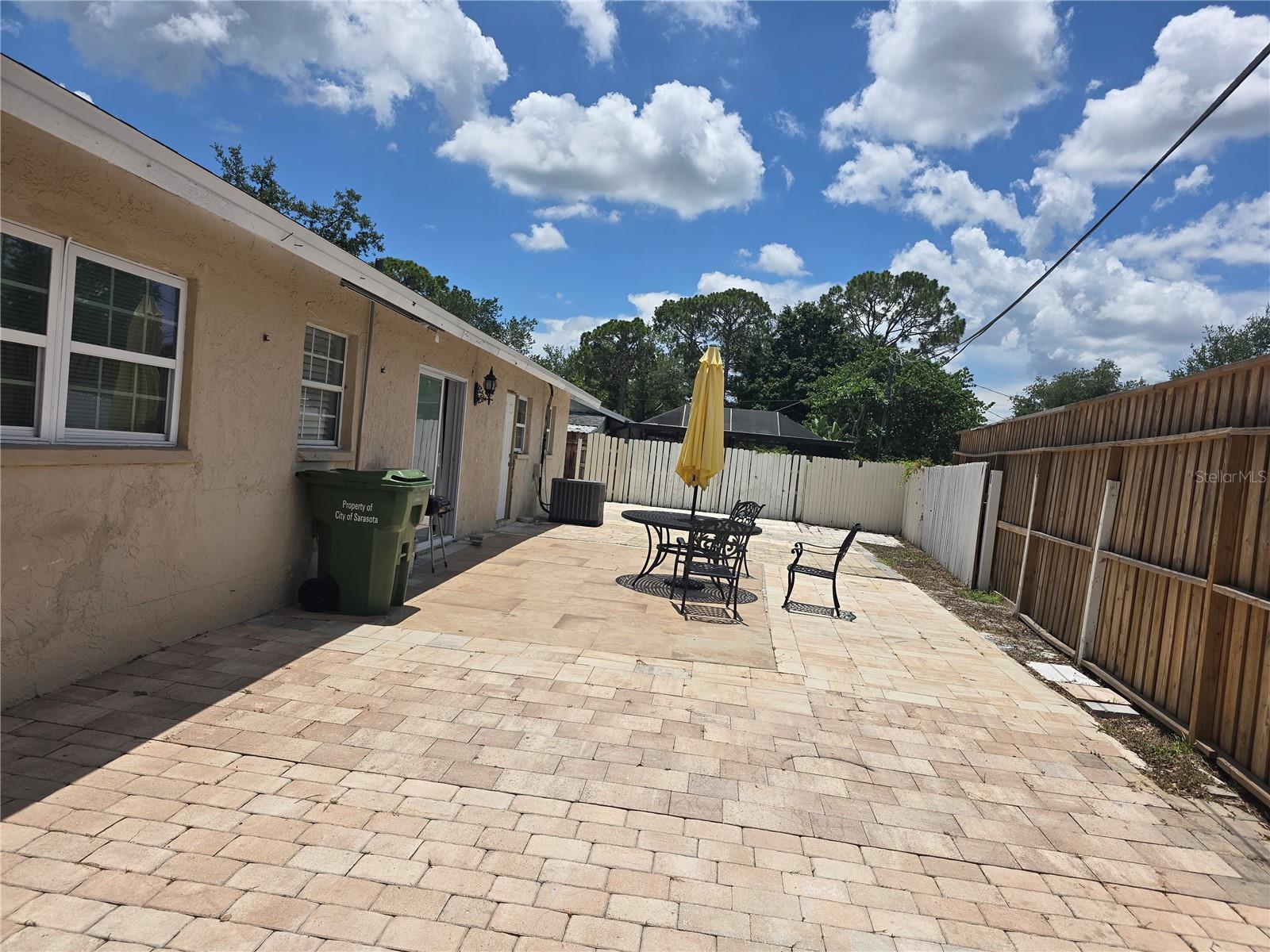 537 MELODY CIR, SARASOTA, FL — photo 30