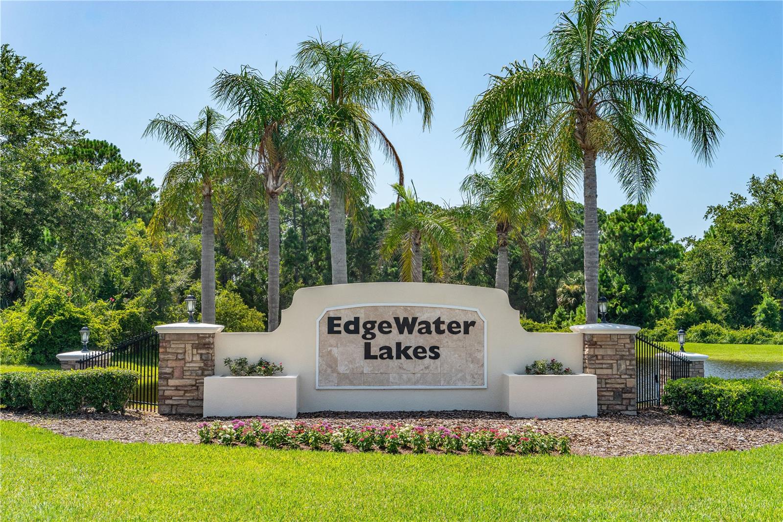 511 SAFE HARBOR DR, EDGEWATER, FL — photo 3