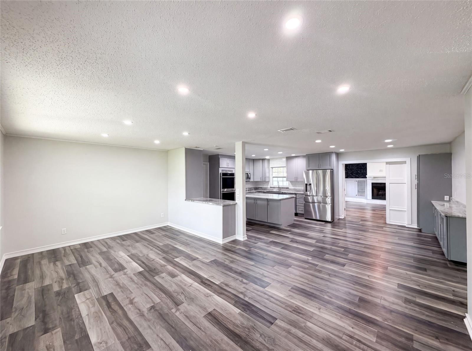 1823 LORI LN W, LAKELAND, FL — photo 6