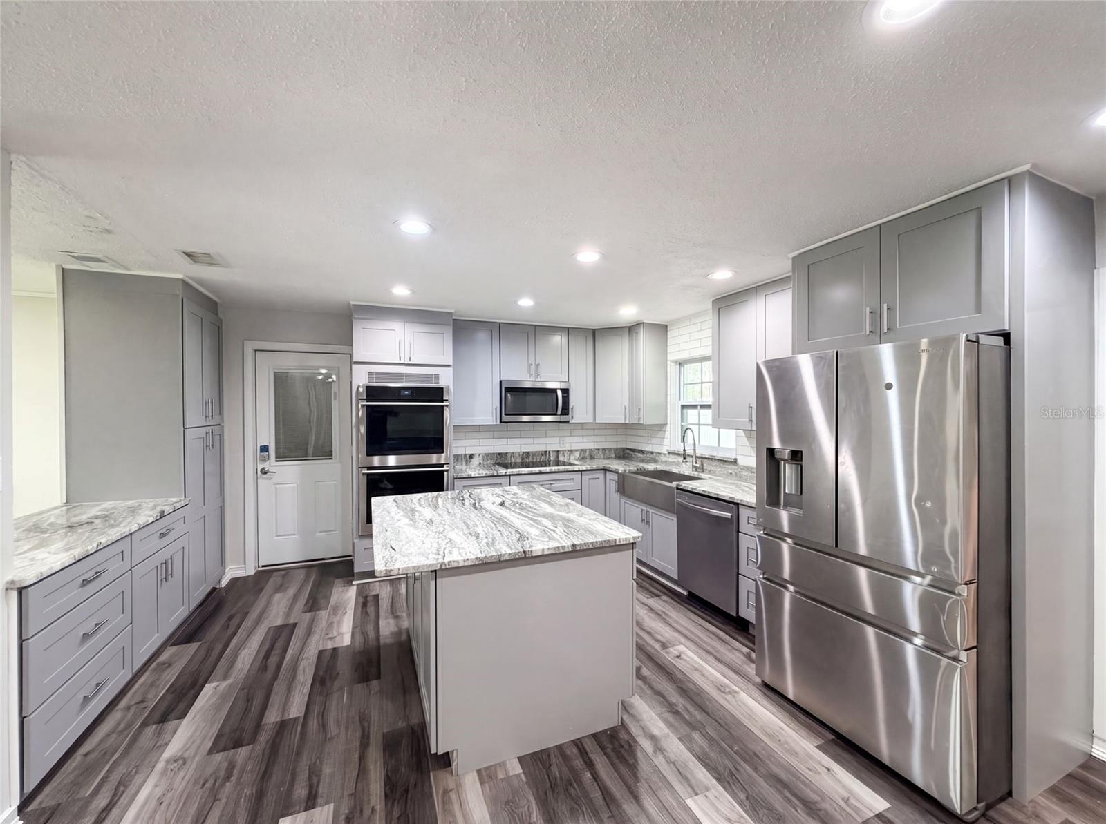 1823 LORI LN W, LAKELAND, FL — photo 4