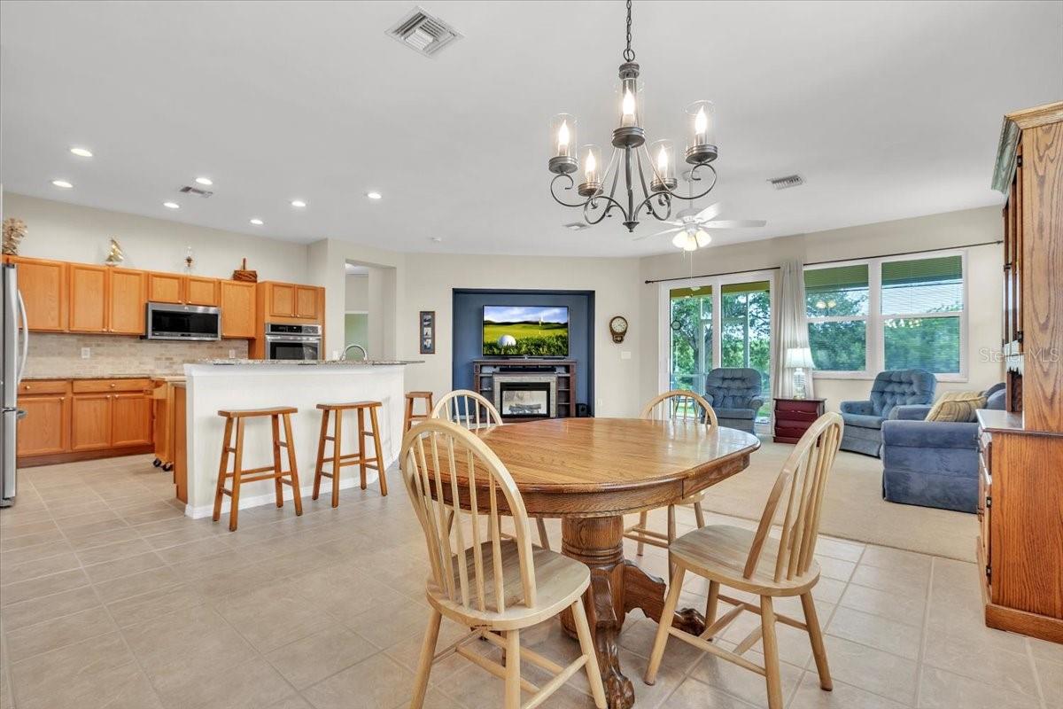 12933 SW PEMBROKE CIR S, LAKE SUZY, FL — photo 10