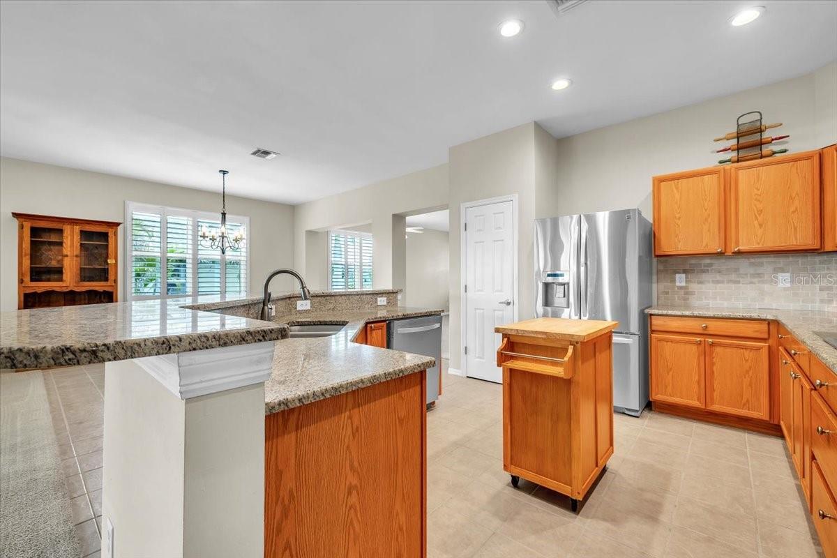 12933 SW PEMBROKE CIR S, LAKE SUZY, FL — photo 14