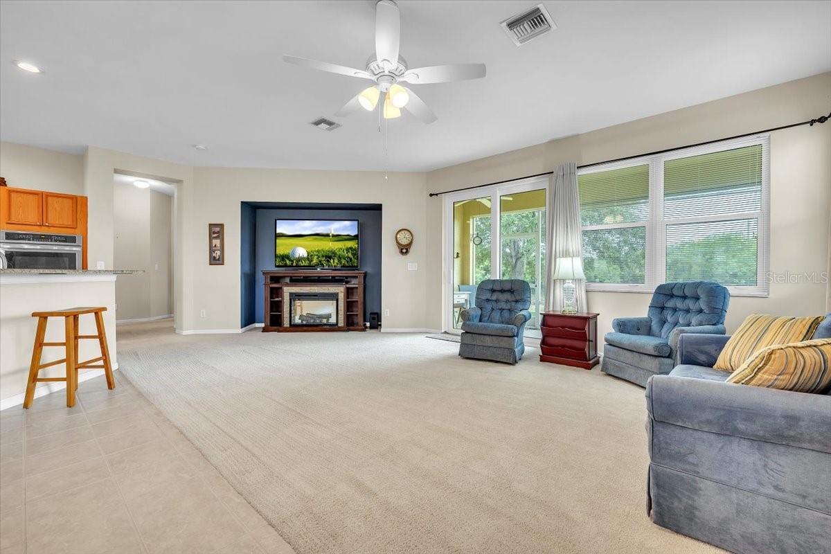 12933 SW PEMBROKE CIR S, LAKE SUZY, FL — photo 18