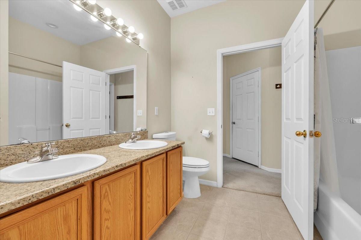 12933 SW PEMBROKE CIR S, LAKE SUZY, FL — photo 29