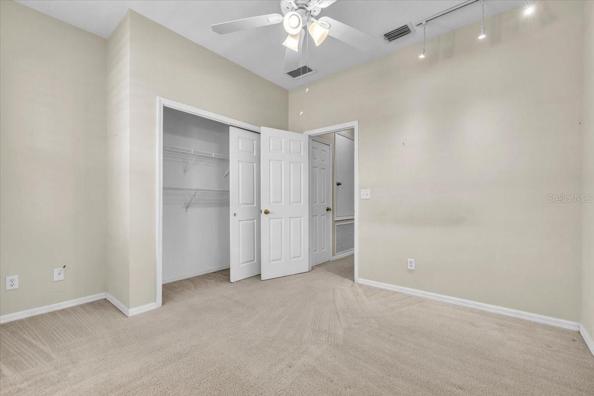 12933 SW PEMBROKE CIR S, LAKE SUZY, FL — photo 33