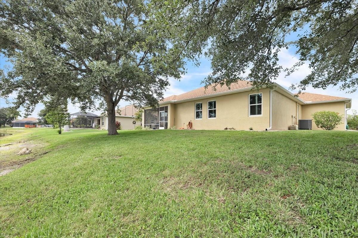 12933 SW PEMBROKE CIR S, LAKE SUZY, FL — photo 38