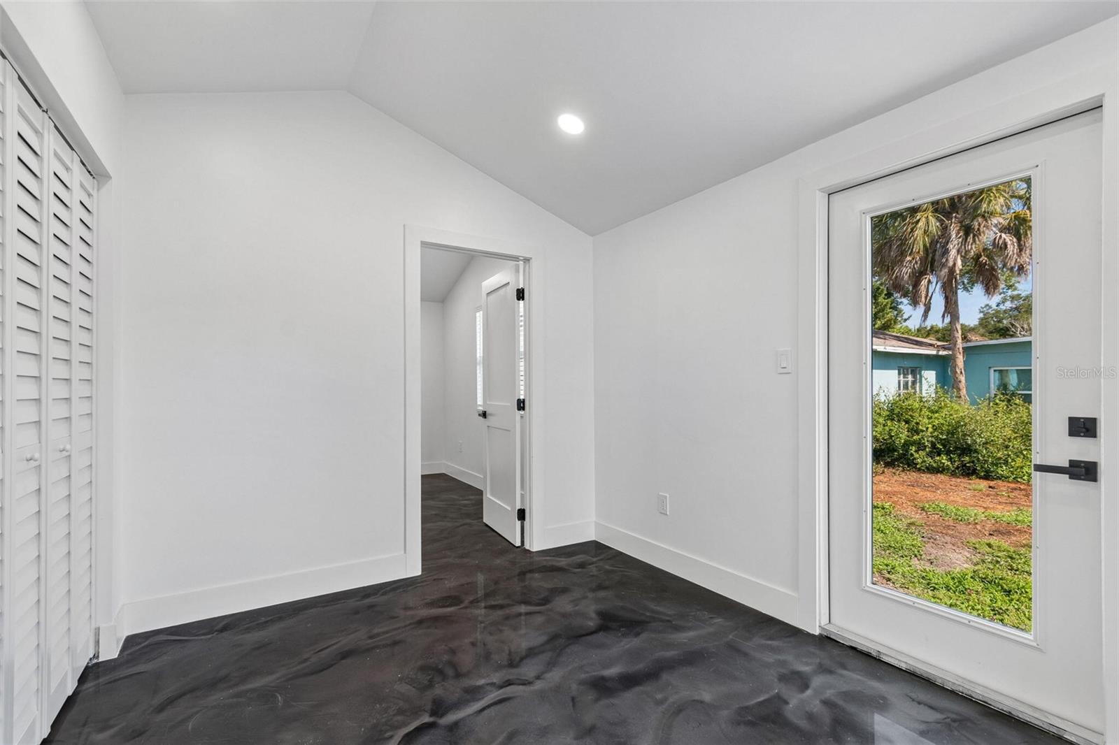 4125 GROVE, ST PETERSBURG, FL — photo 38