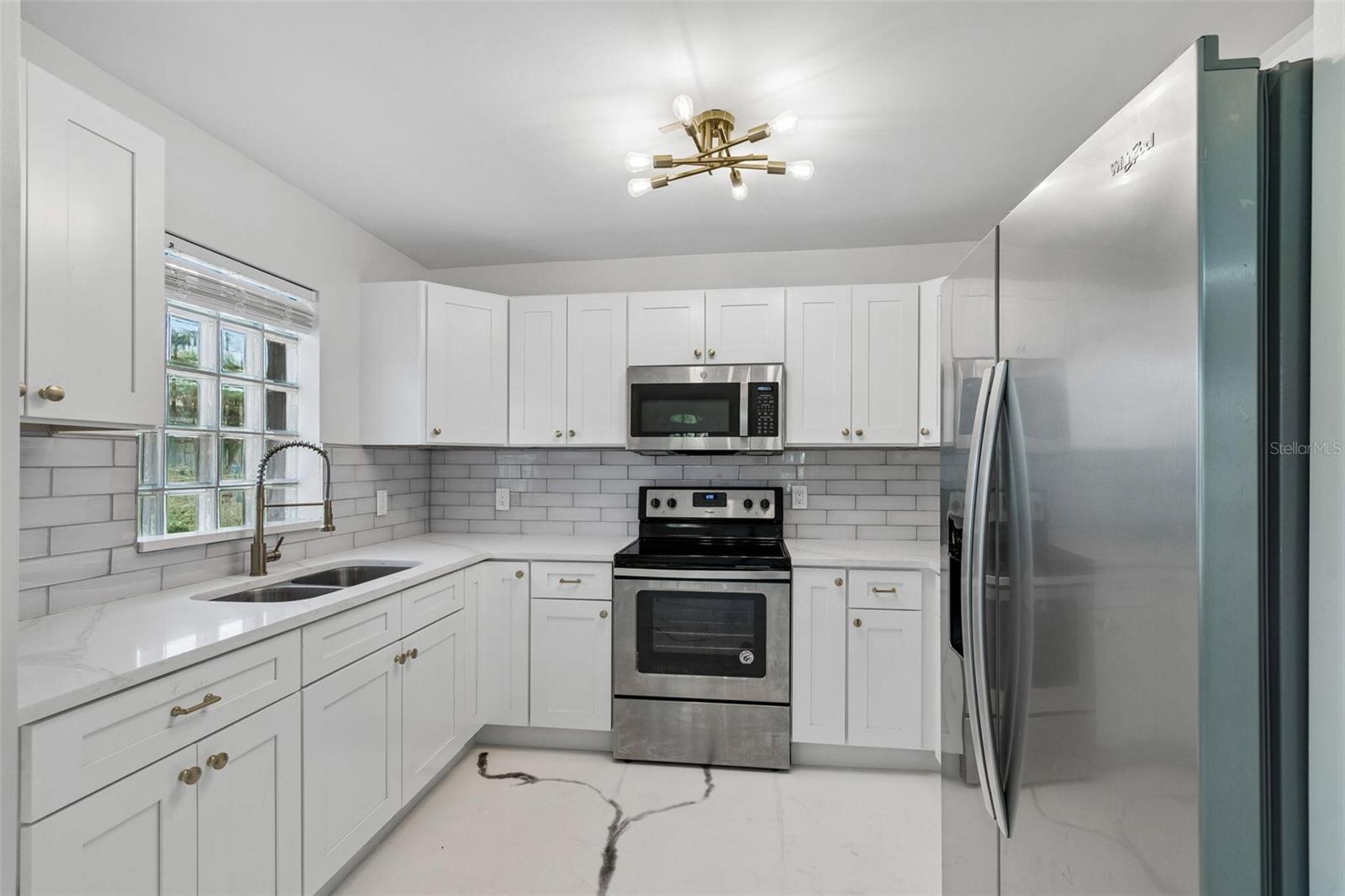4125 GROVE, ST PETERSBURG, FL — photo 45