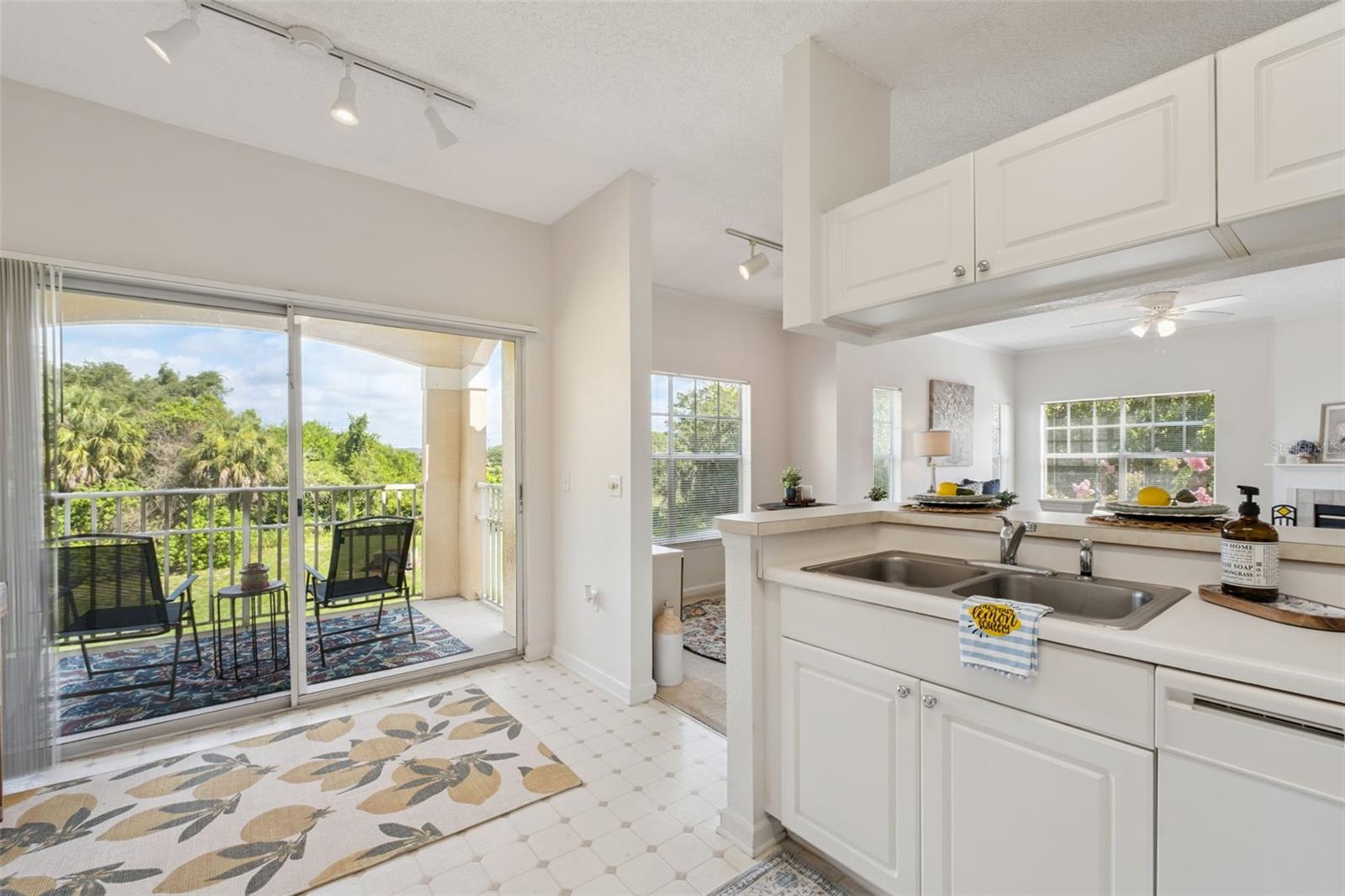 426 ARBOR LAKES #426, SANFORD, FL — photo 3