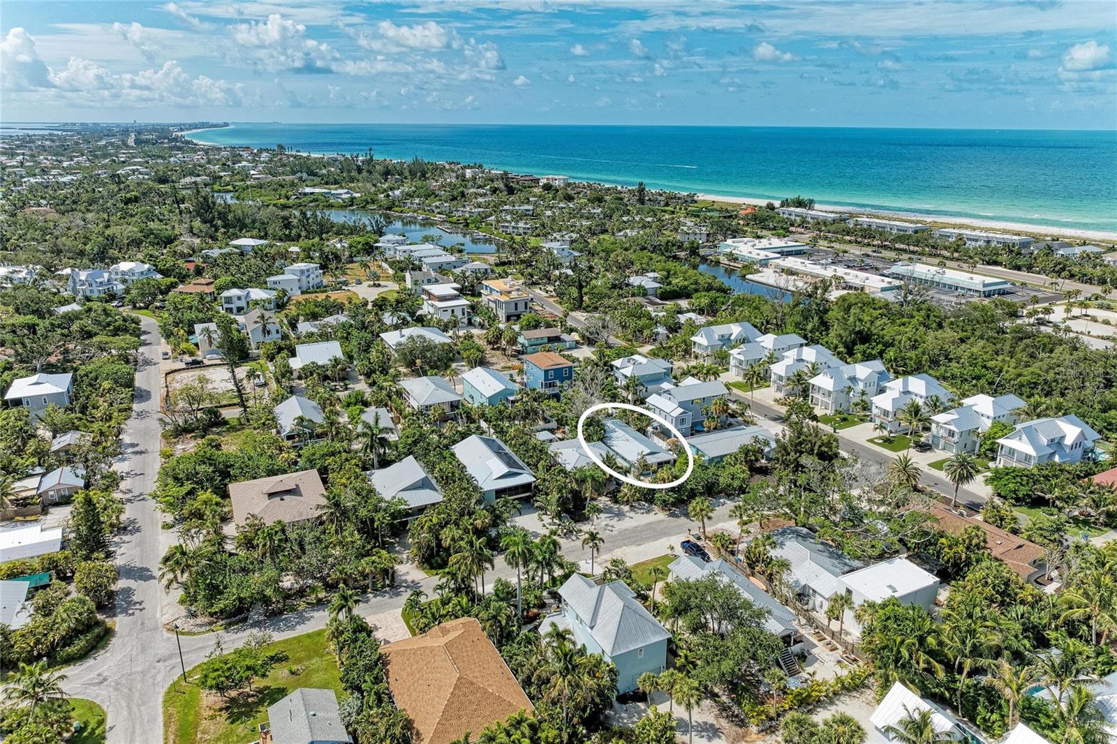 580 LINLEY ST, LONGBOAT KEY, FL — photo 48