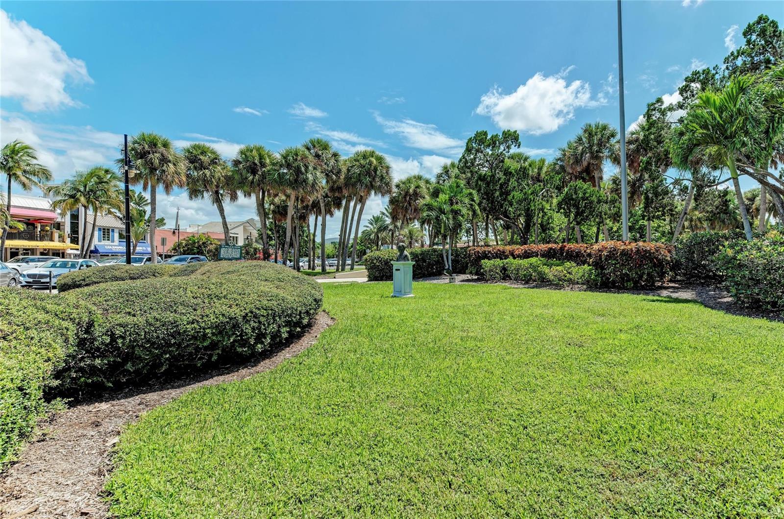 580 LINLEY ST, LONGBOAT KEY, FL — photo 59