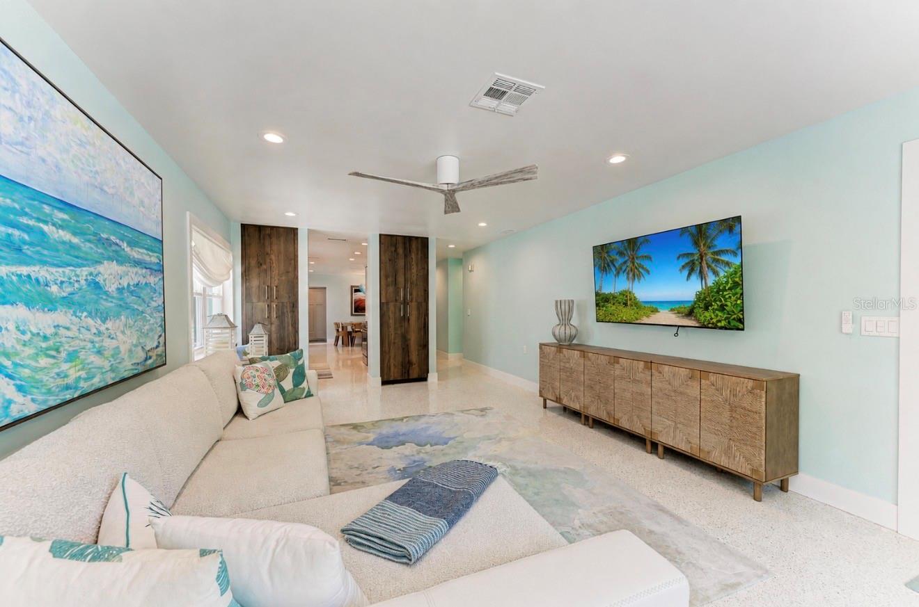 580 LINLEY ST, LONGBOAT KEY, FL — photo 5