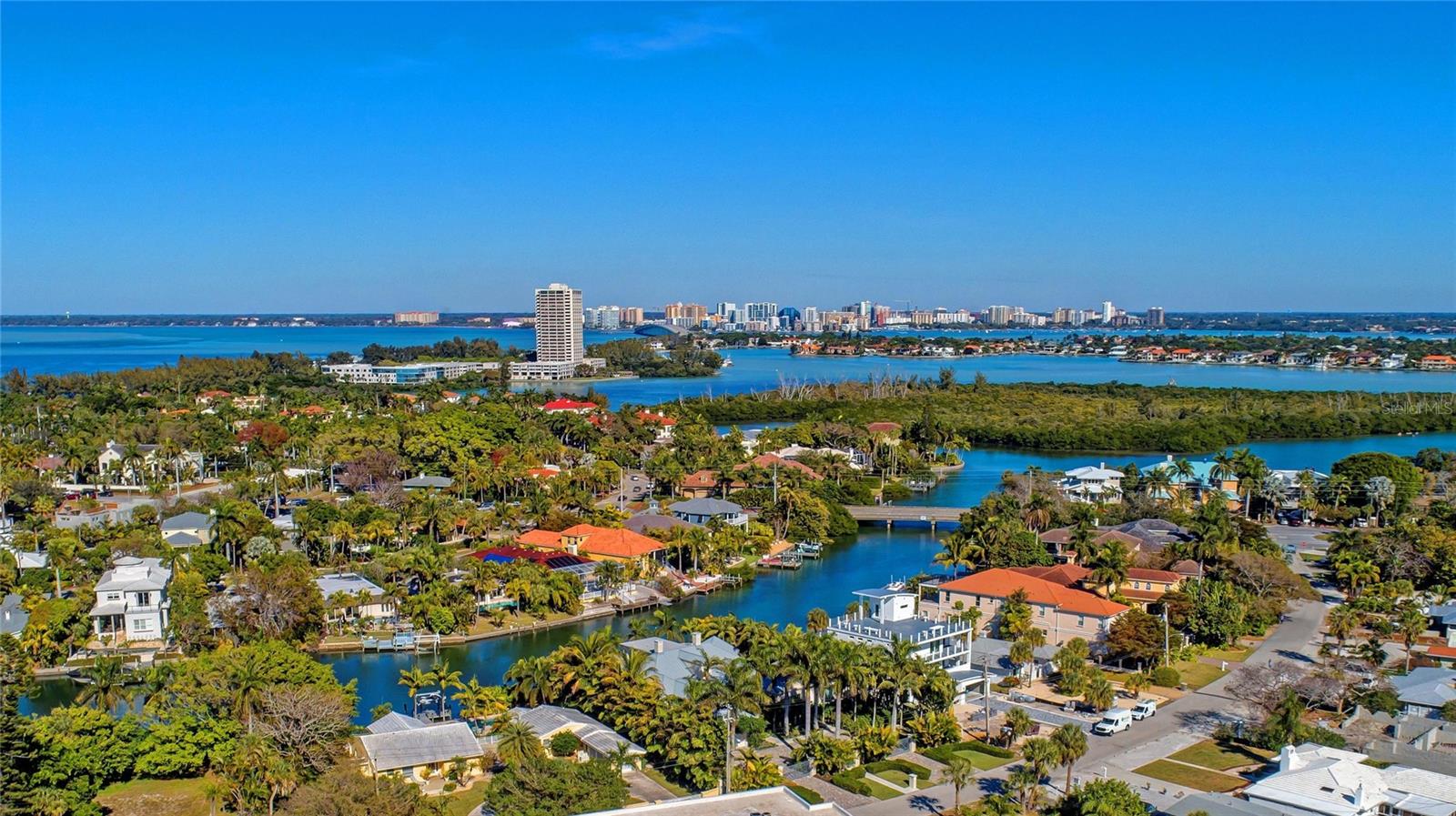 580 LINLEY ST, LONGBOAT KEY, FL — photo 83