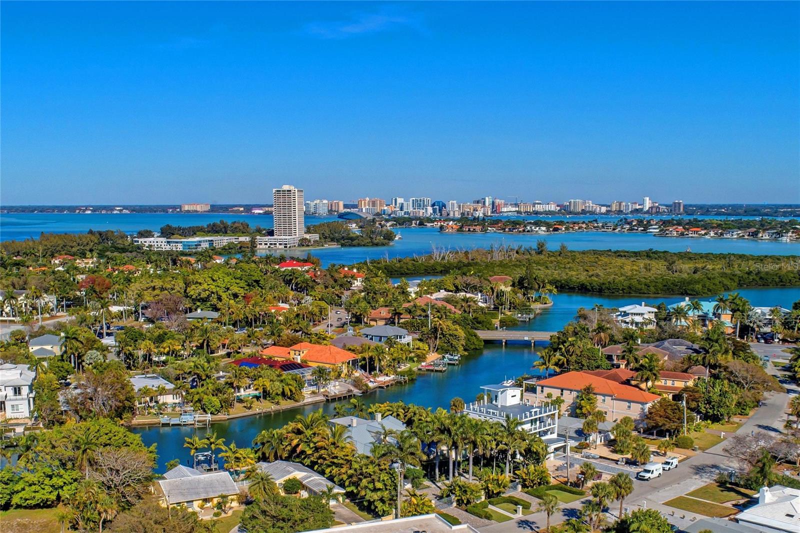 580 LINLEY ST, LONGBOAT KEY, FL — photo 88