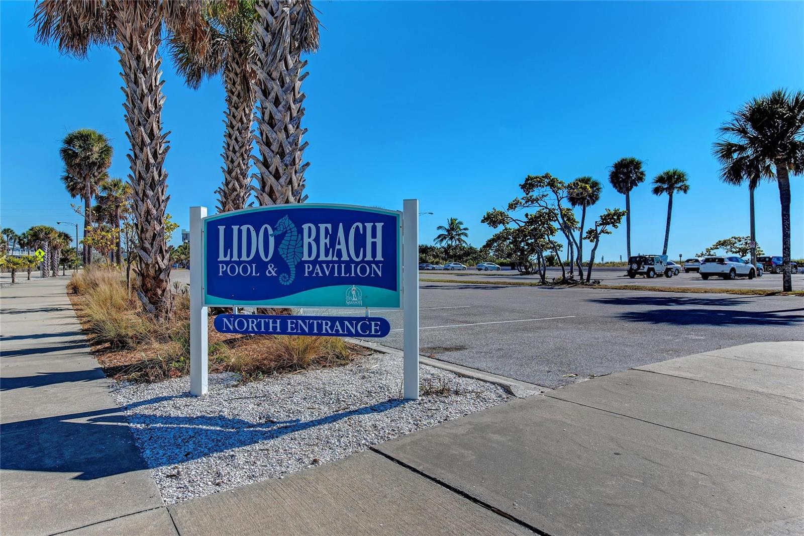 580 LINLEY ST, LONGBOAT KEY, FL — photo 50