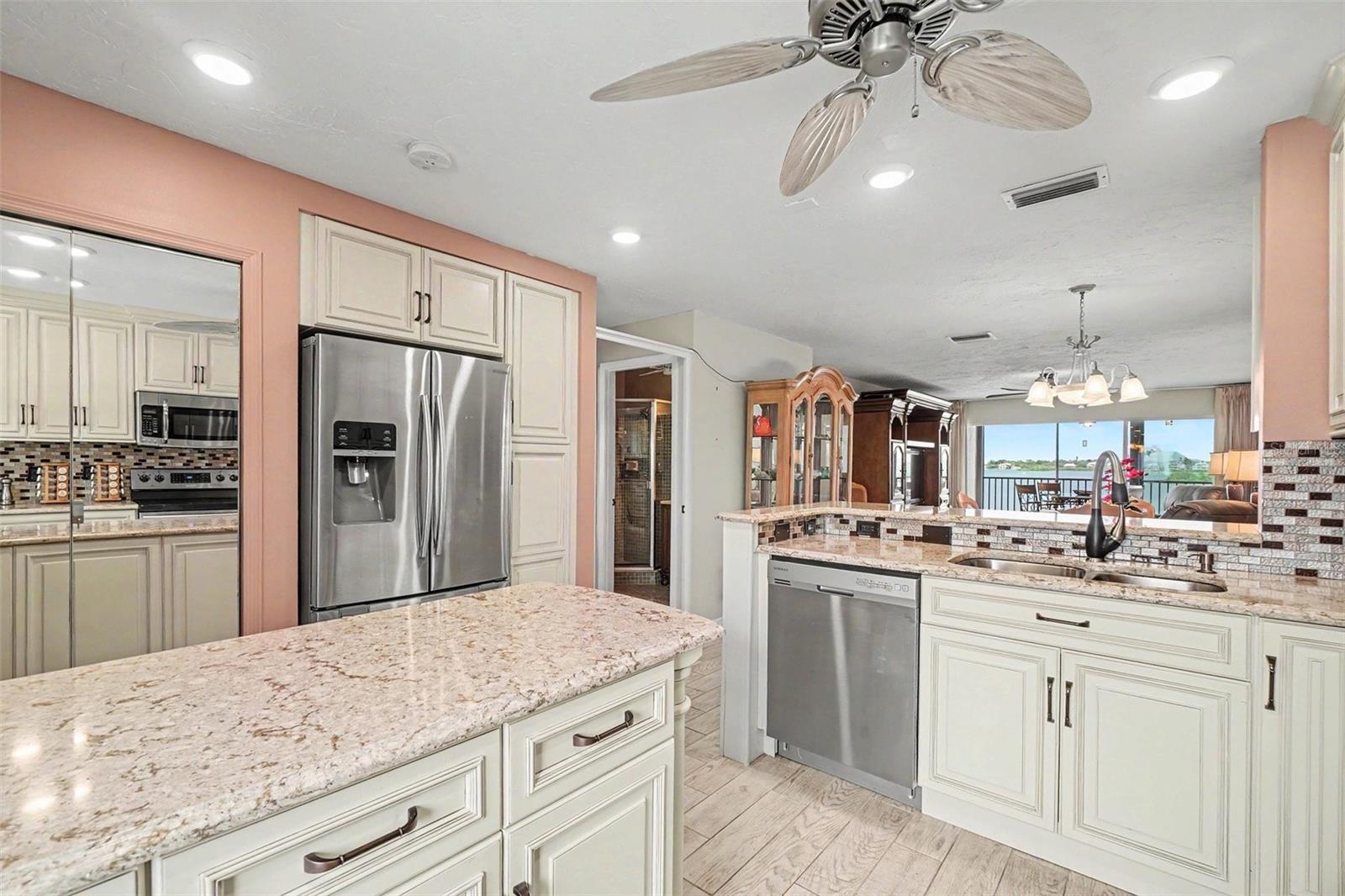 9011 MIDNIGHT PASS RD #329, SARASOTA, FL — photo 10