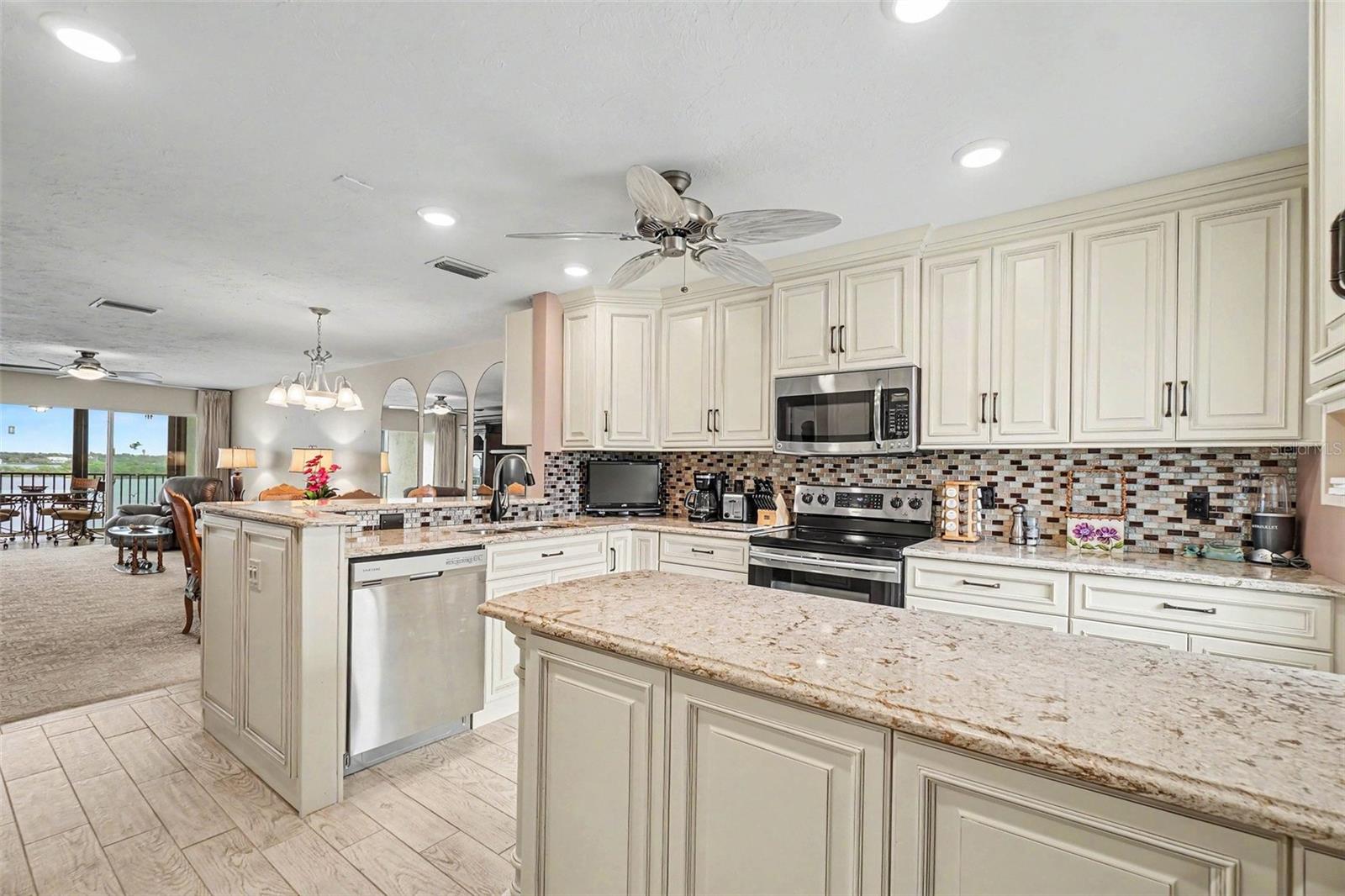 9011 MIDNIGHT PASS RD #329, SARASOTA, FL — photo 12