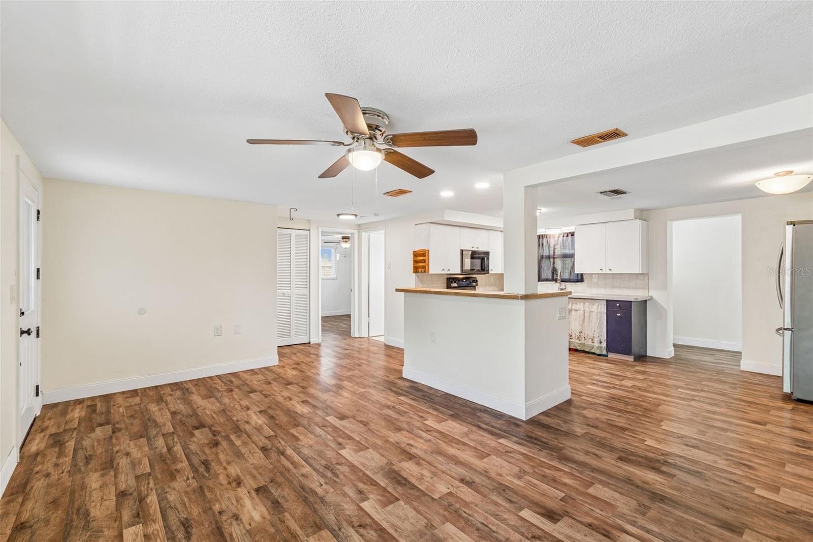1056 TAMARAC DR, HOLIDAY, FL — photo 3