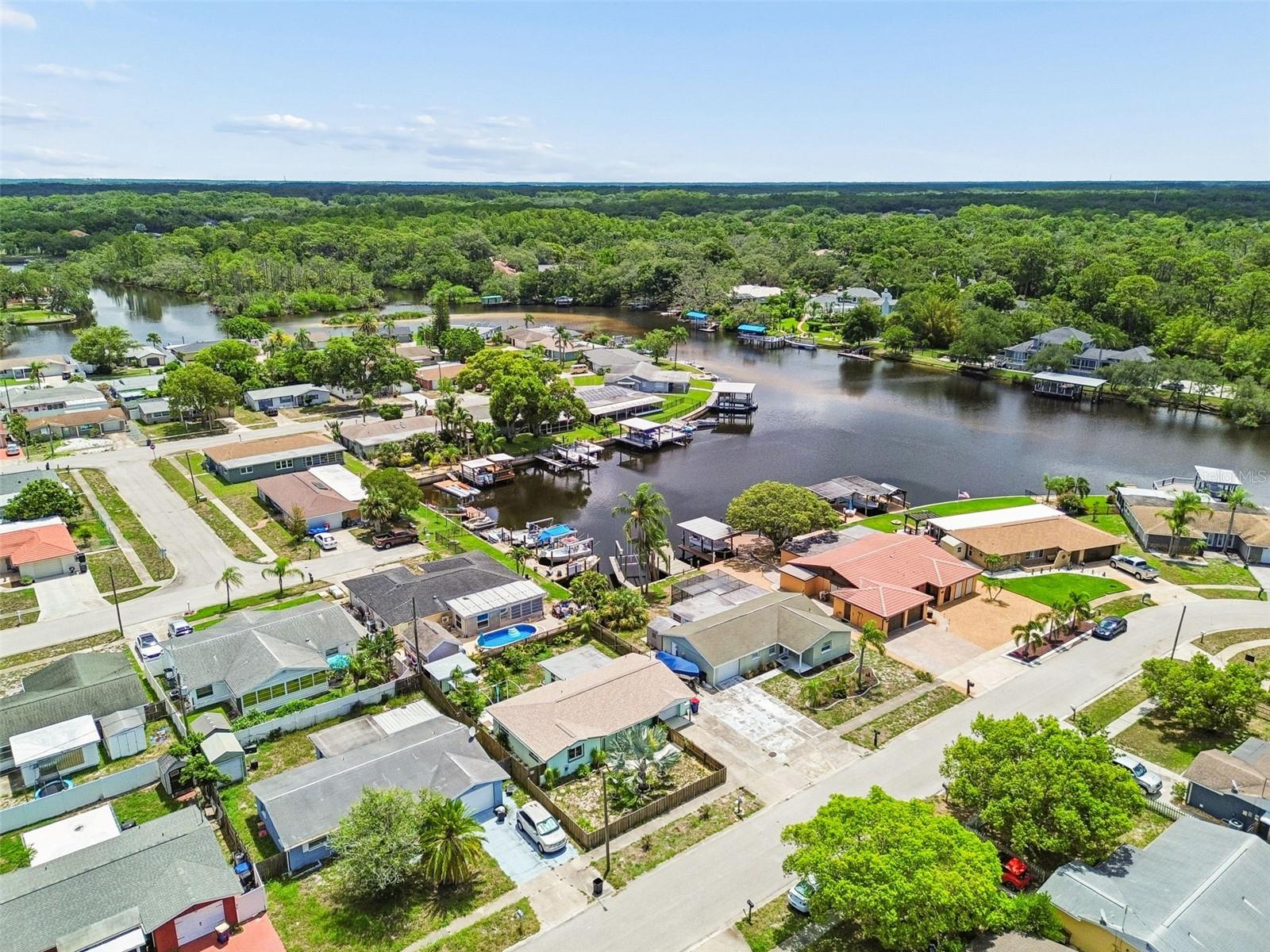 1056 TAMARAC DR, HOLIDAY, FL — photo 39