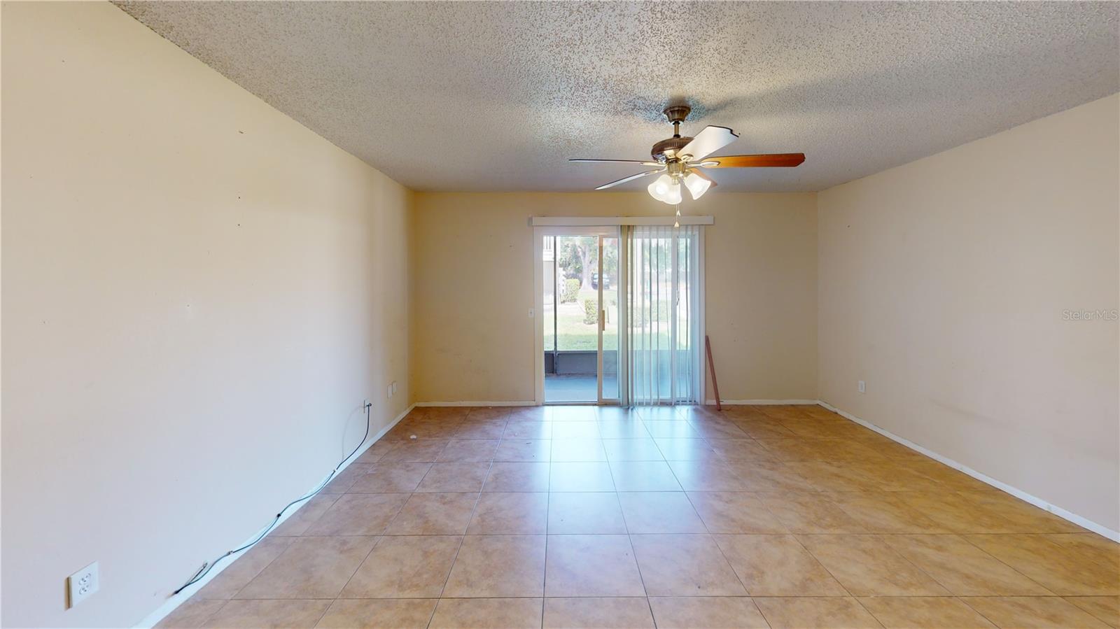 4030 CORTEZ DR #B, TAMPA, FL — photo 2