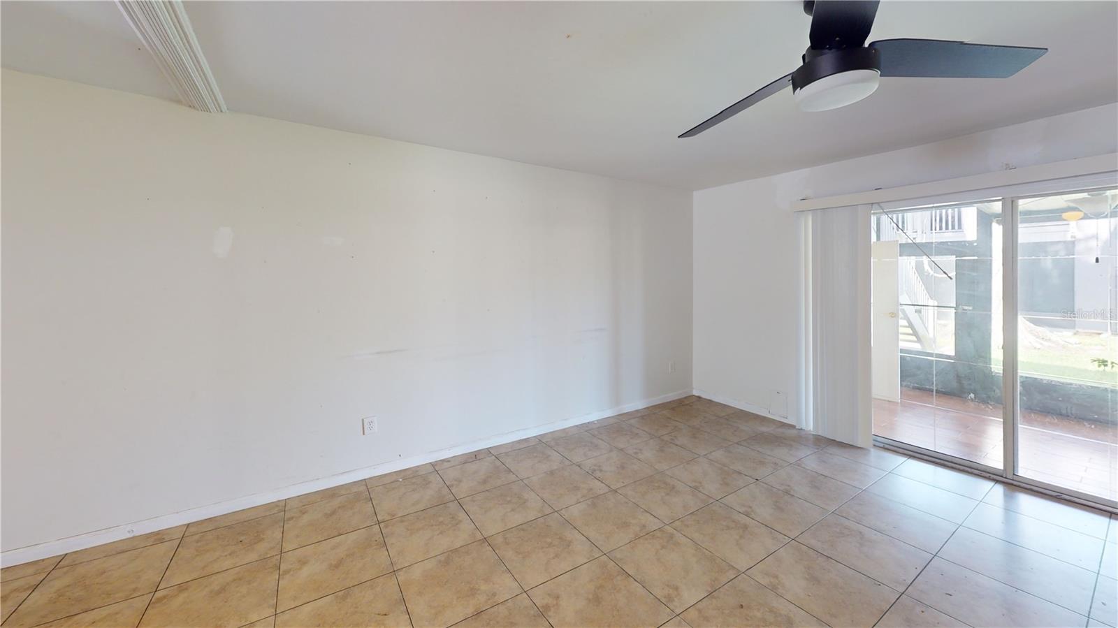 4030 CORTEZ DR #B, TAMPA, FL — photo 3