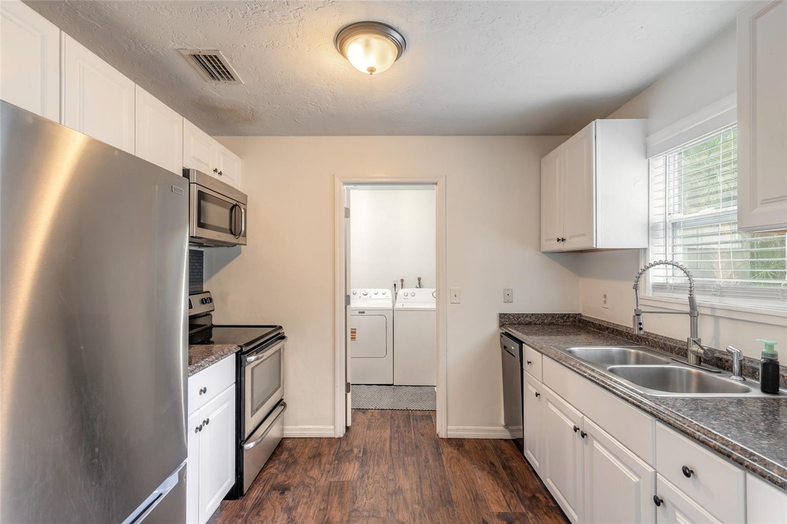 3223 UMBRELLA TREE DR, EDGEWATER, FL — photo 12