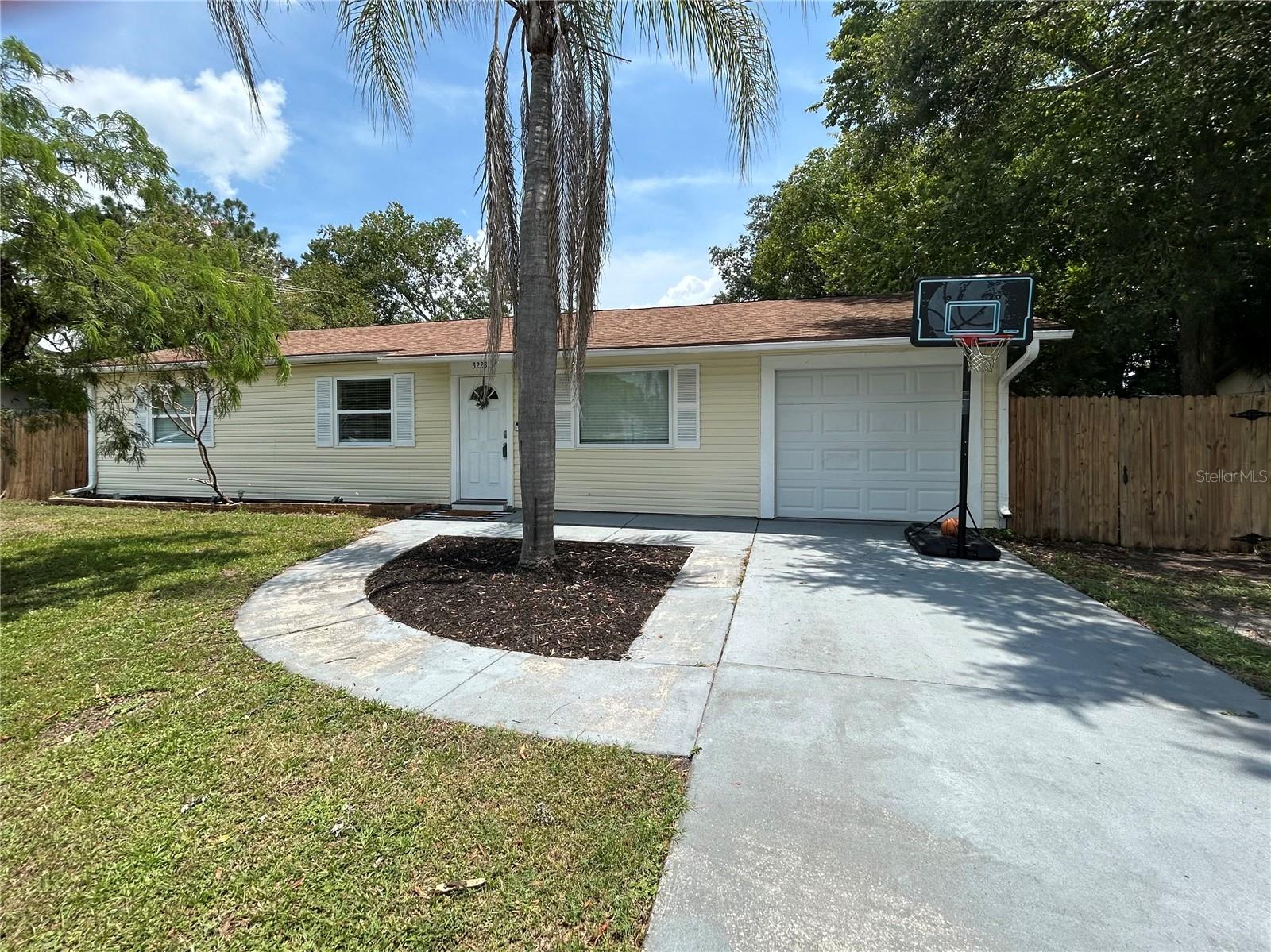 3223 UMBRELLA TREE DR, EDGEWATER, FL