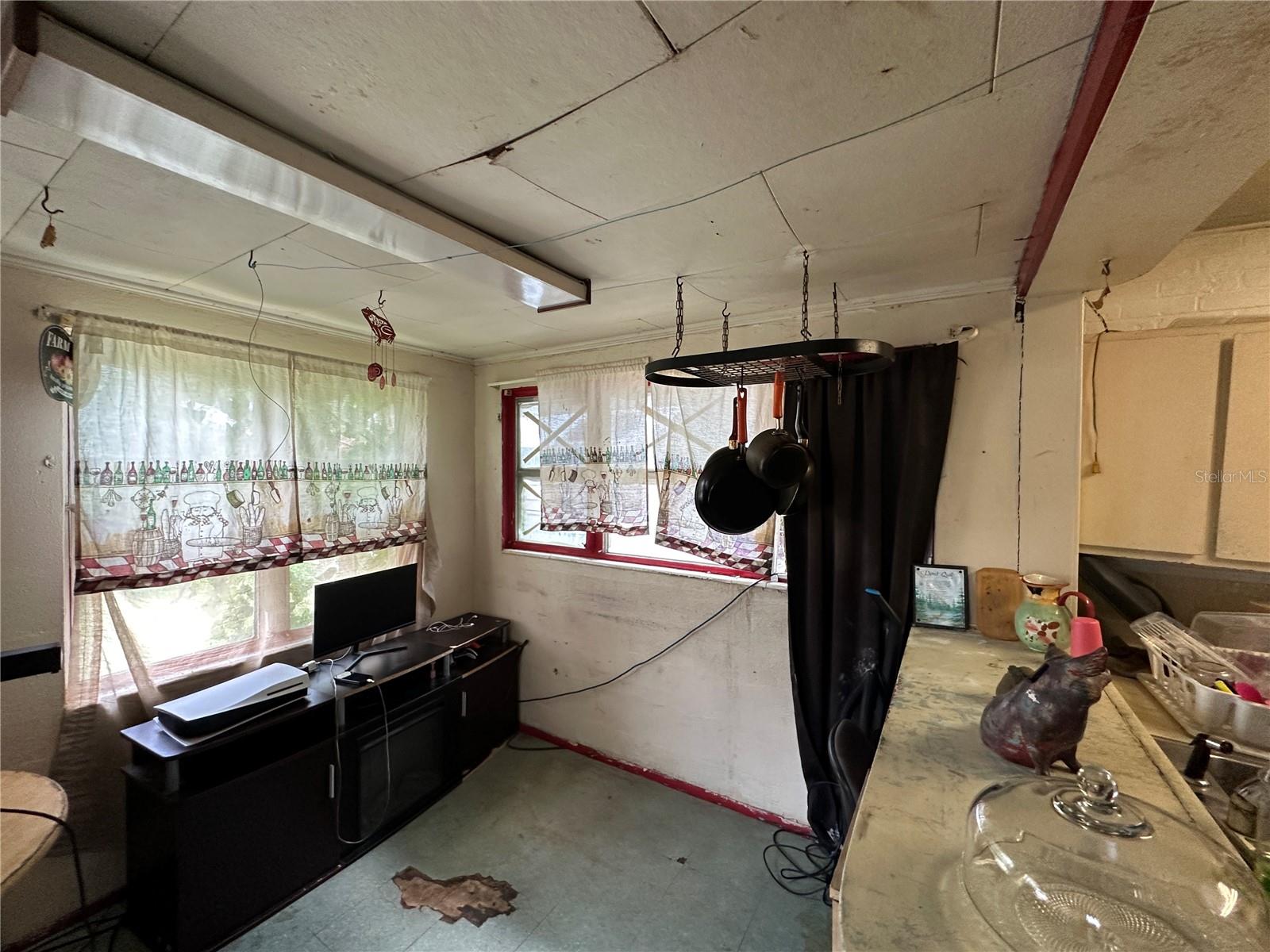 1105 NE 1ST ST, MULBERRY, FL — photo 9