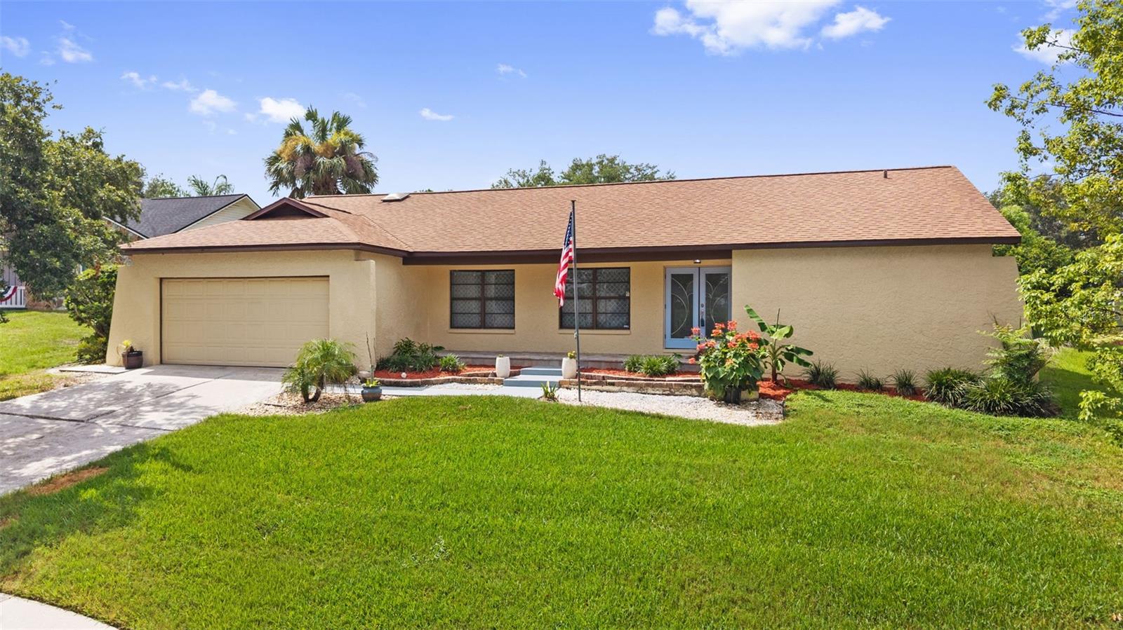 2311 LONG GREEN CT, VALRICO, FL — photo 2