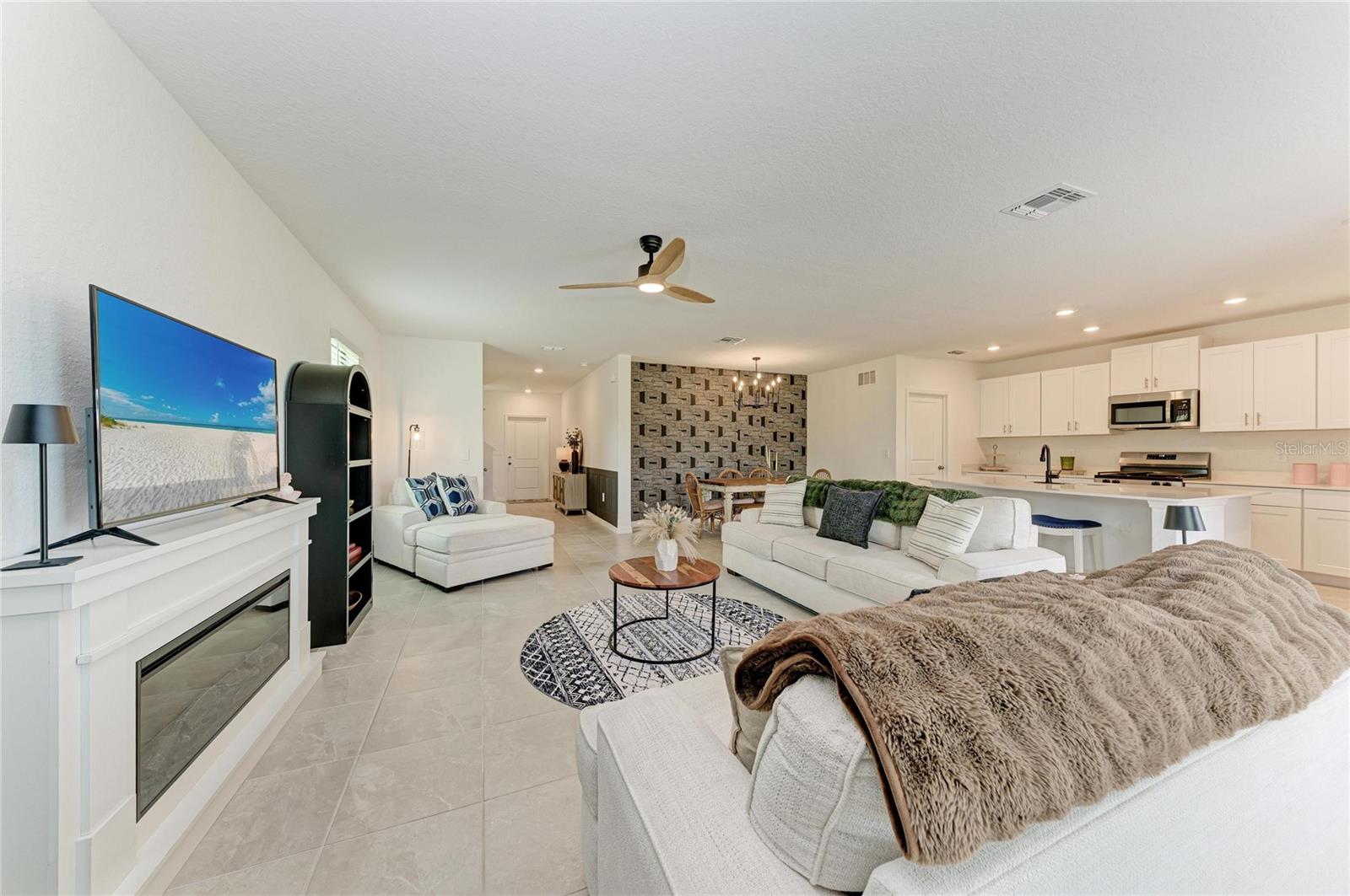 9175 TEQUILA SUNRISE DR, SARASOTA, FL — photo 13