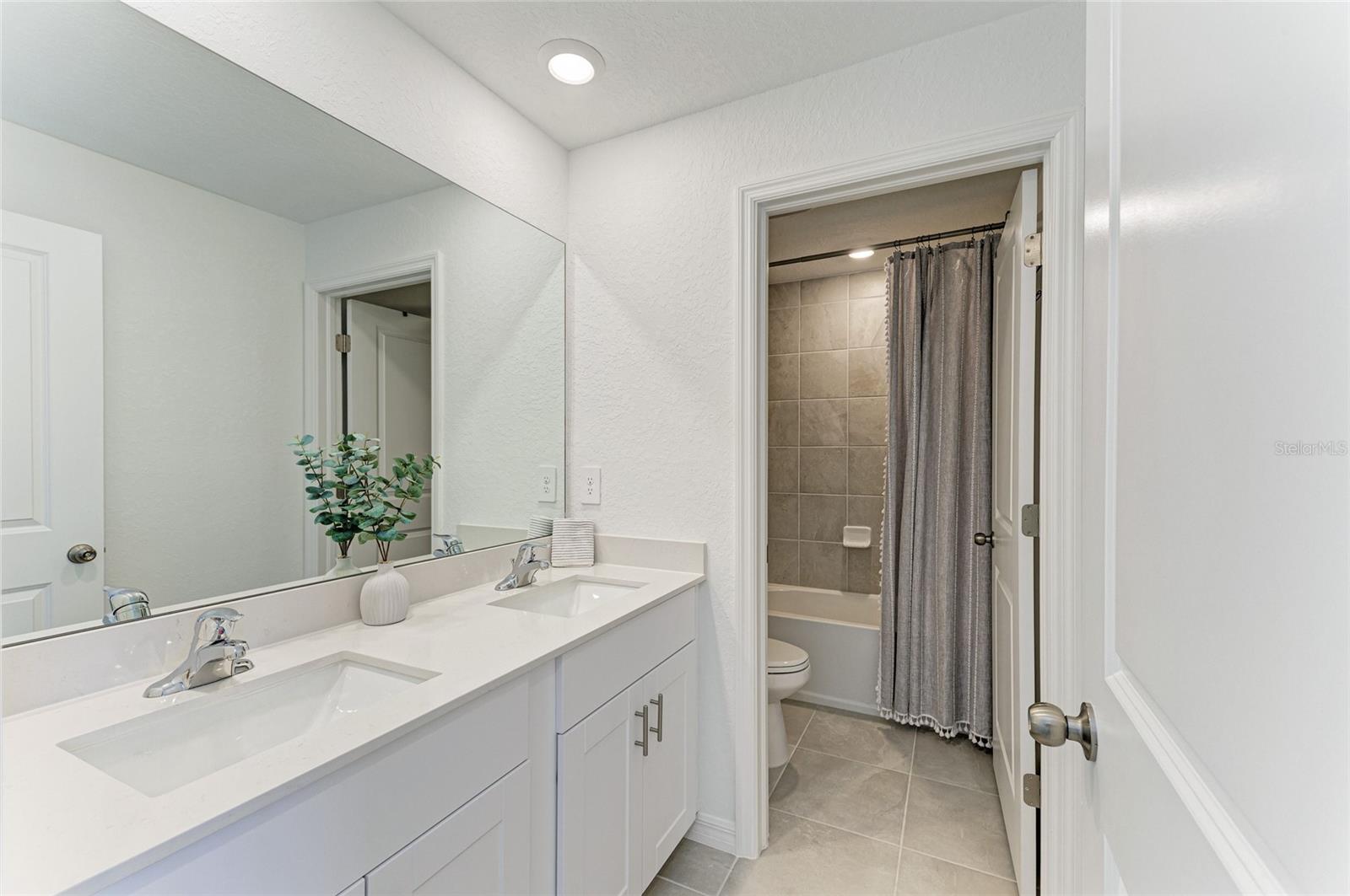 9175 TEQUILA SUNRISE DR, SARASOTA, FL — photo 38