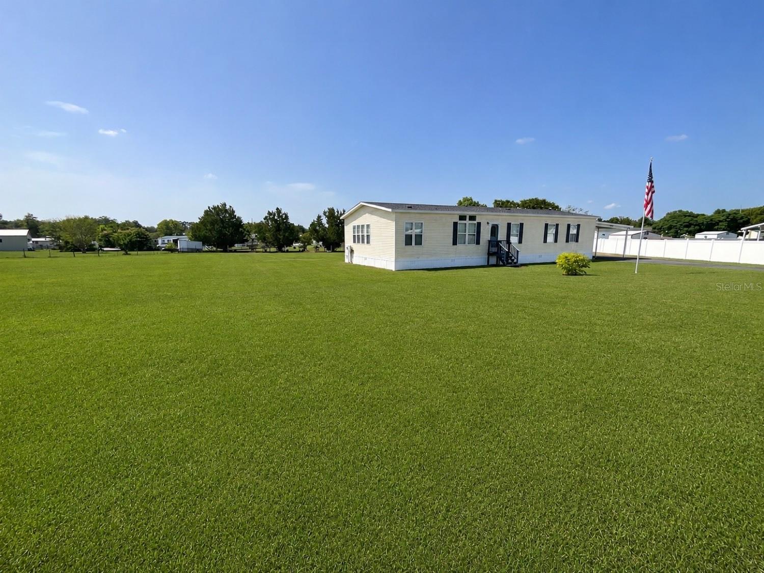 13718 COUNTY ROAD 109D-3, LADY LAKE, FL — photo 44
