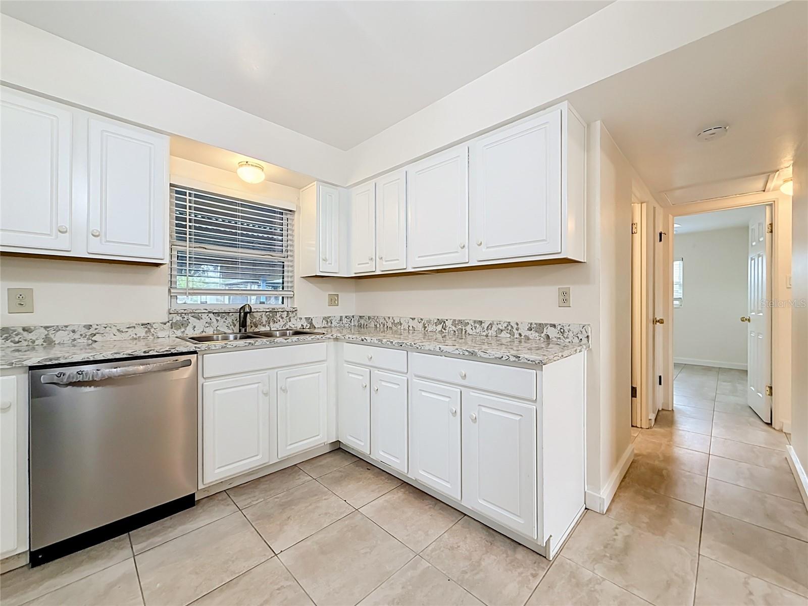 6430 83RD AVE N, PINELLAS PARK, FL — photo 10