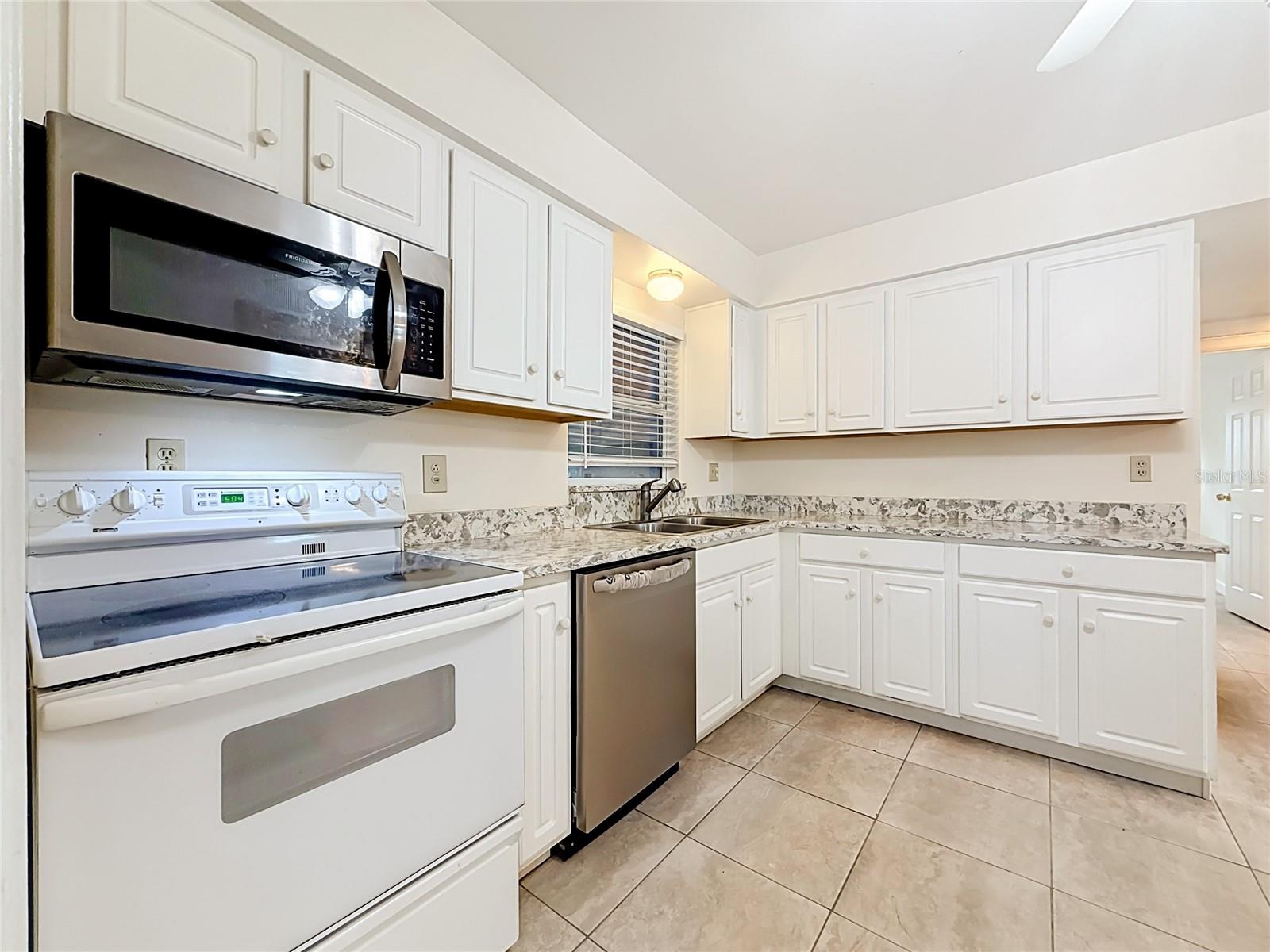 6430 83RD AVE N, PINELLAS PARK, FL — photo 11