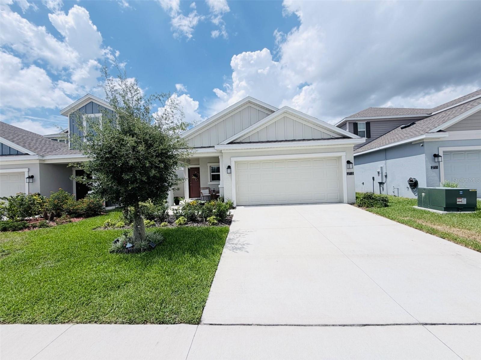 2715 GENTLE RAIN DR, DAVENPORT, FL