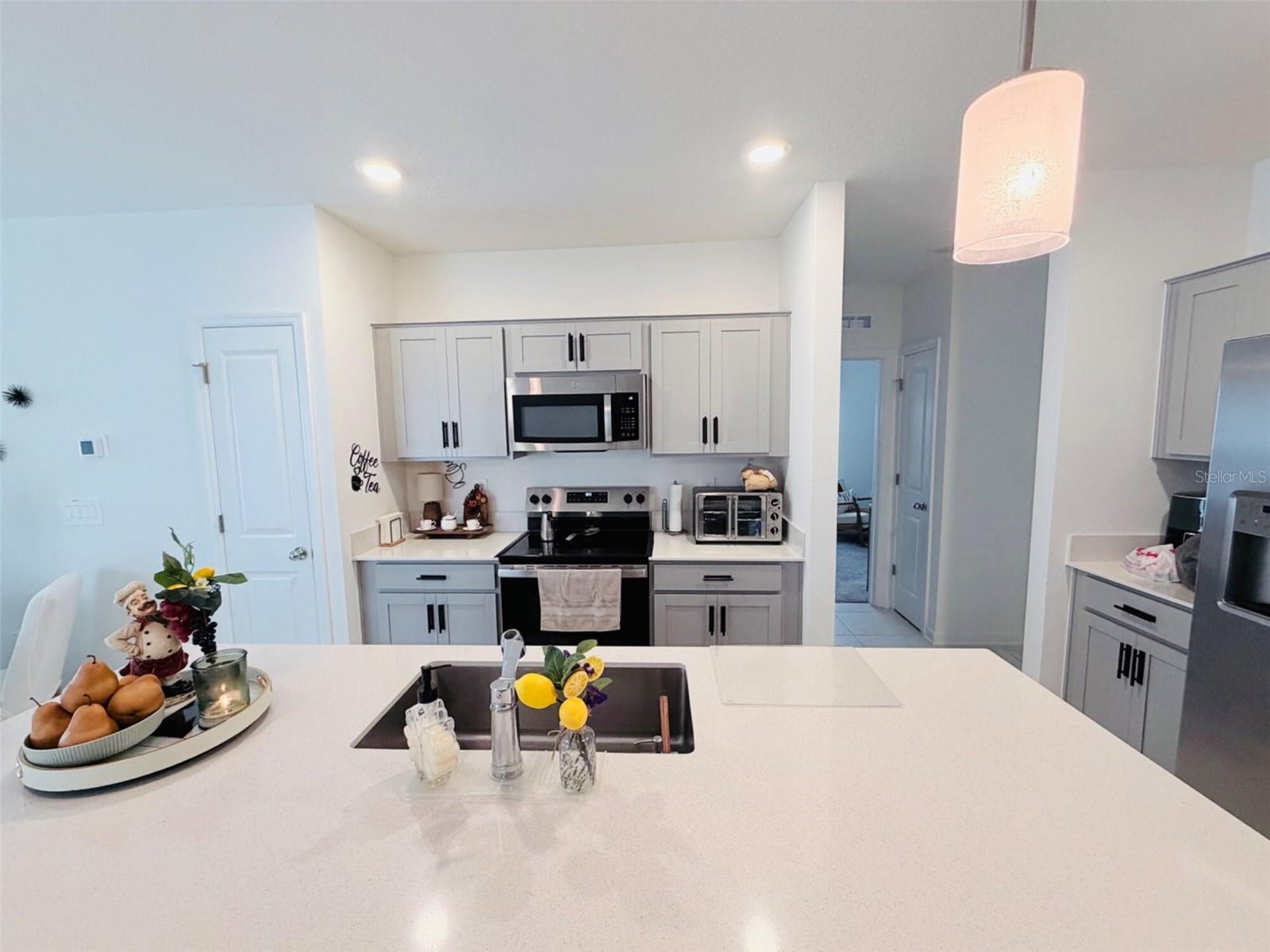 2715 GENTLE RAIN DR, DAVENPORT, FL — photo 4
