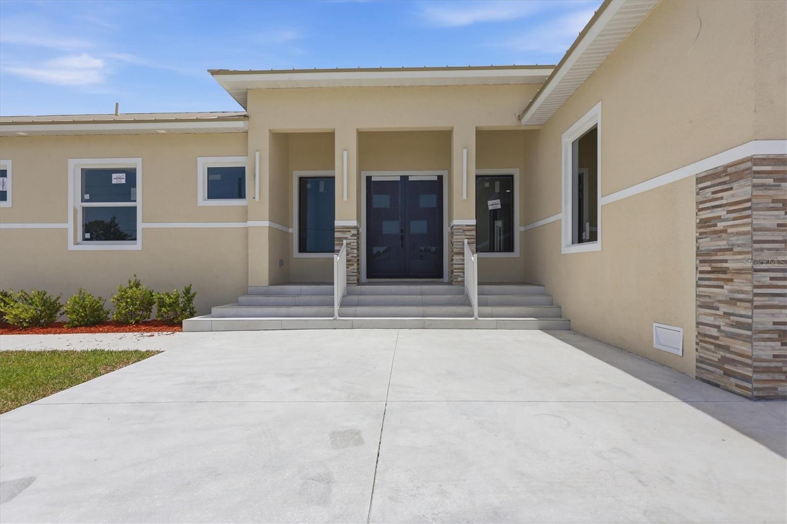 14491 INGRAHAM BLVD, PORT CHARLOTTE, FL — photo 2