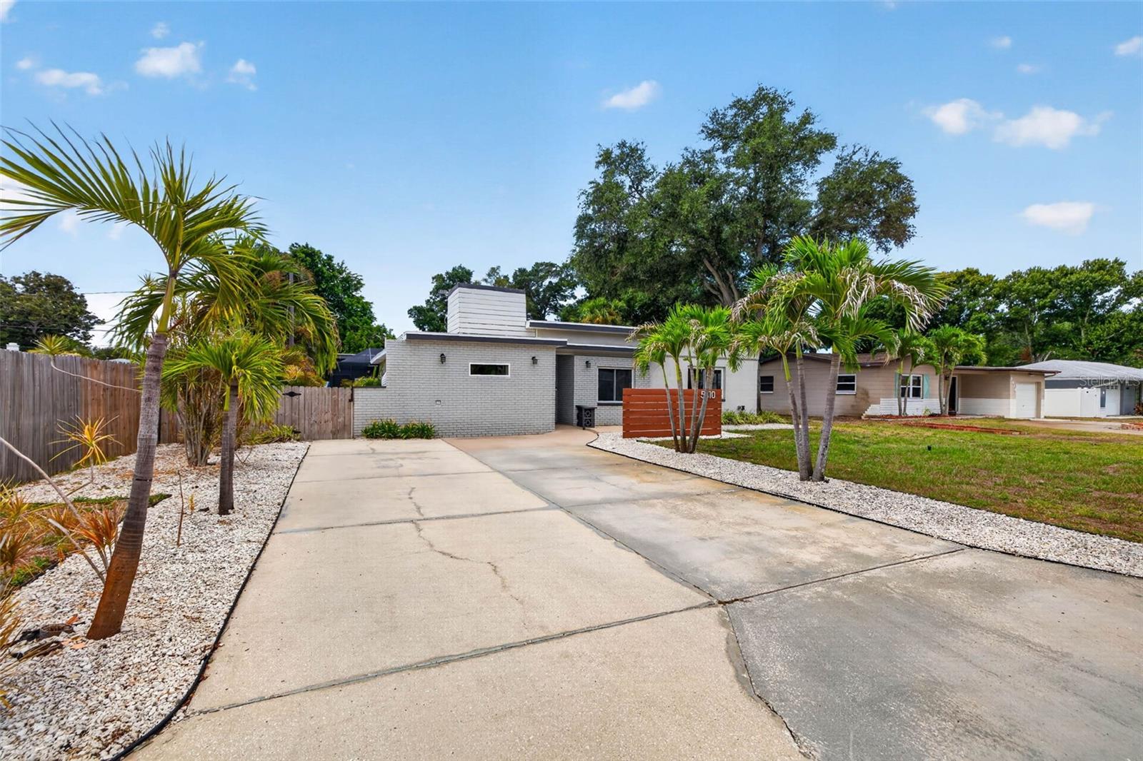 5810 20TH AVE S, ST PETERSBURG, FL — photo 3