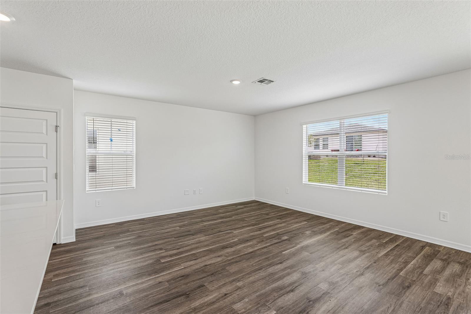 4589 BARBERRY AVE, LAKELAND, FL — photo 2