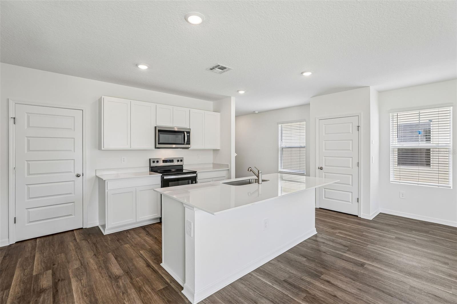 4589 BARBERRY AVE, LAKELAND, FL — photo 9