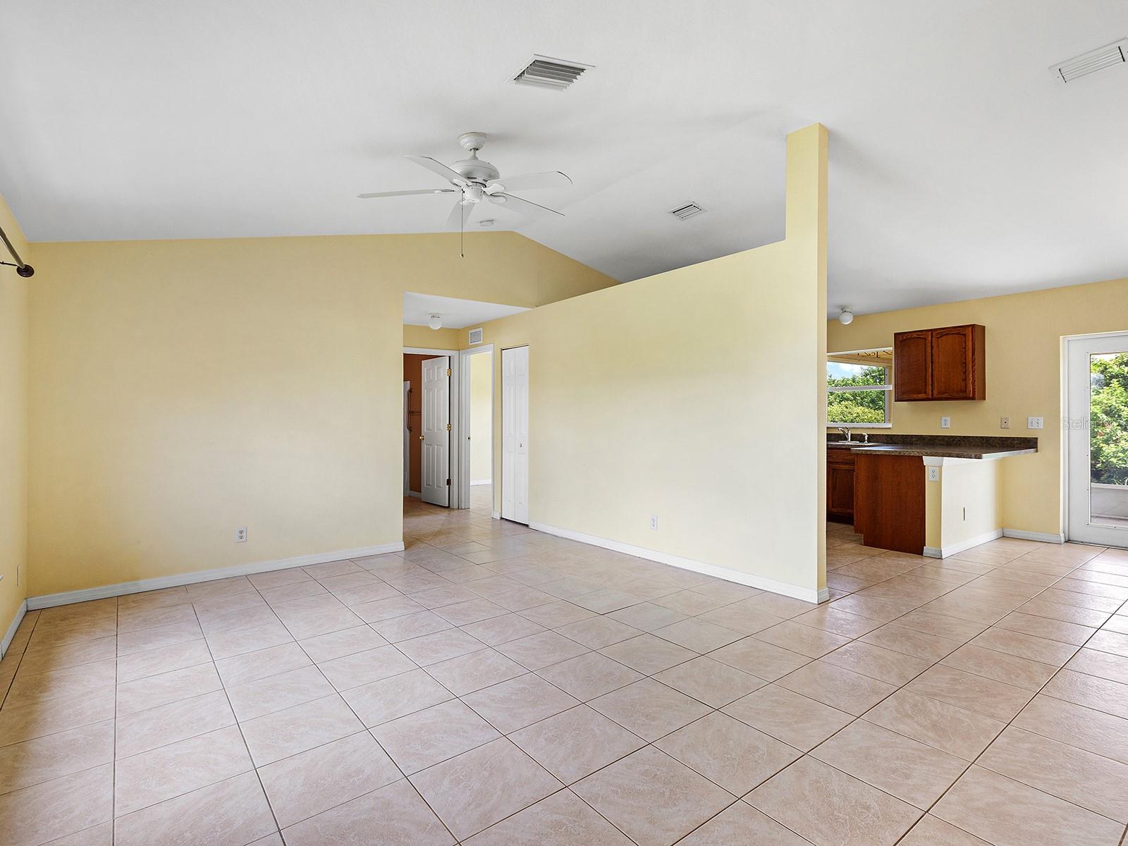 12404 WILLMINGTON BLVD, PORT CHARLOTTE, FL — photo 2