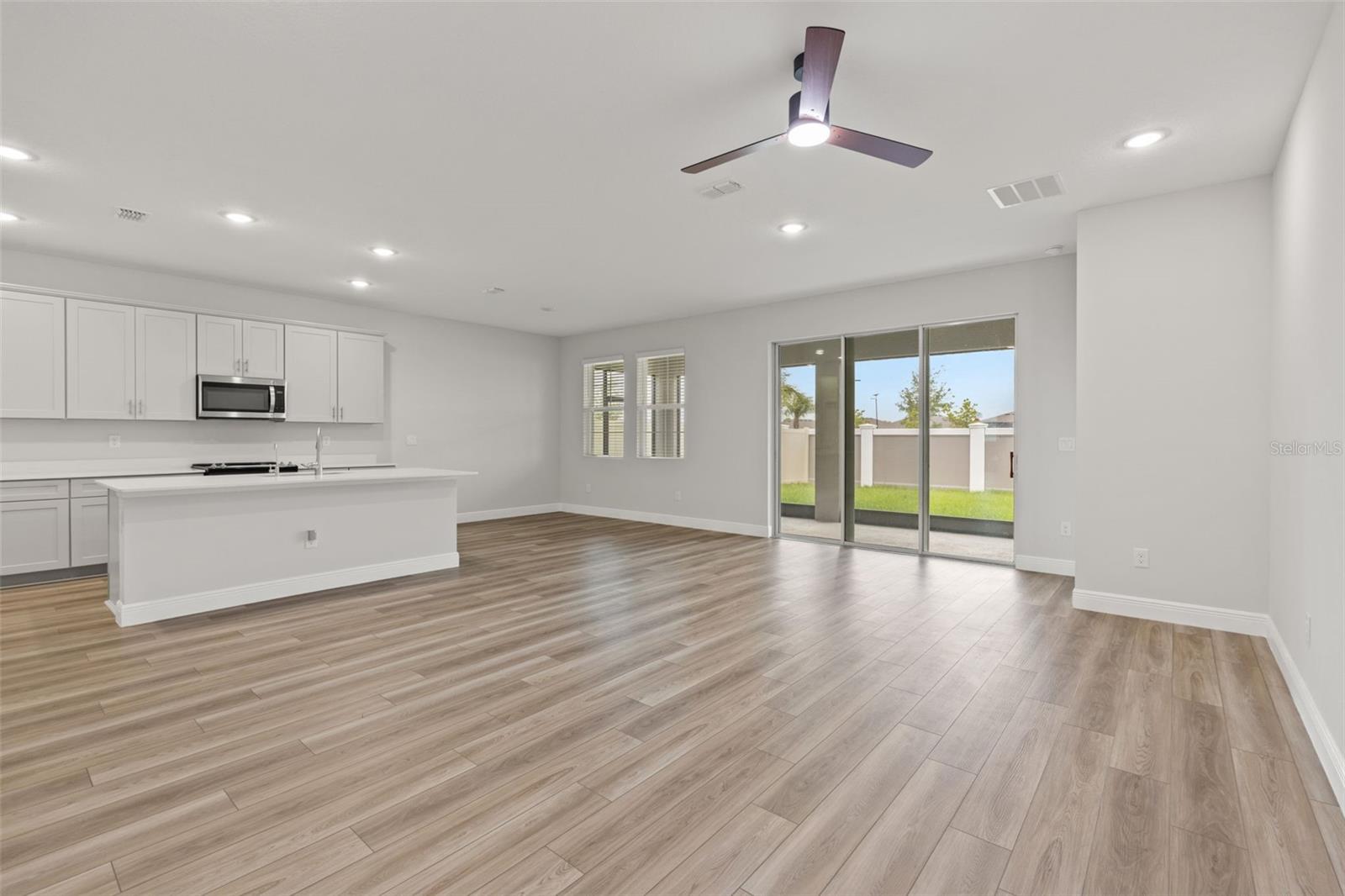 10412 FIELDSTONE MYRTLE WAY, SAN ANTONIO, FL — photo 28
