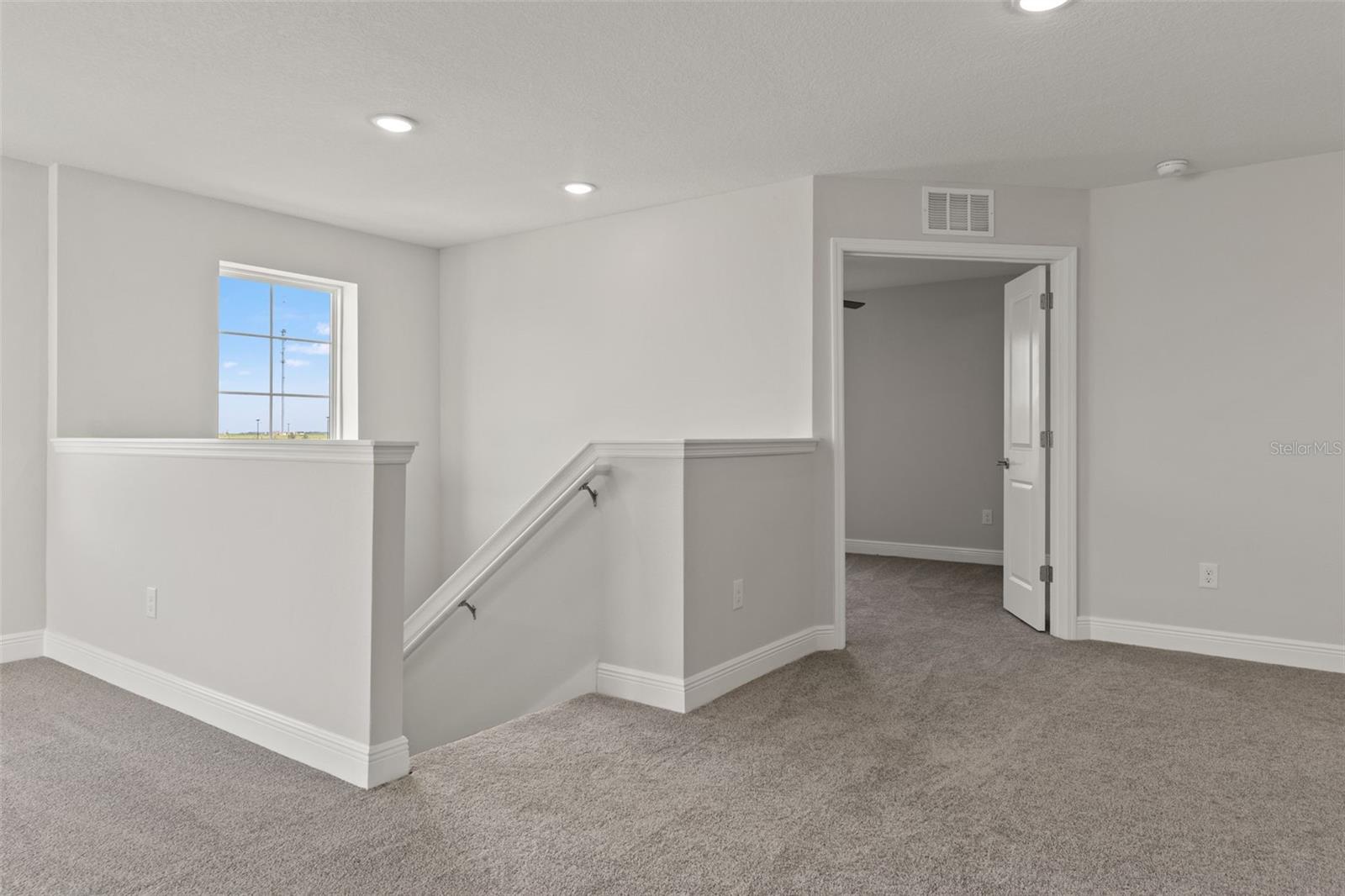 10412 FIELDSTONE MYRTLE WAY, SAN ANTONIO, FL — photo 46